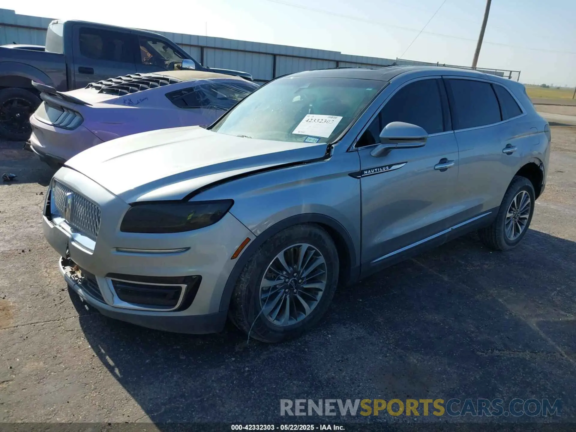 2 Photograph of a damaged car 2LMPJ6K98LBL14122 LINCOLN NAUTILUS 2020