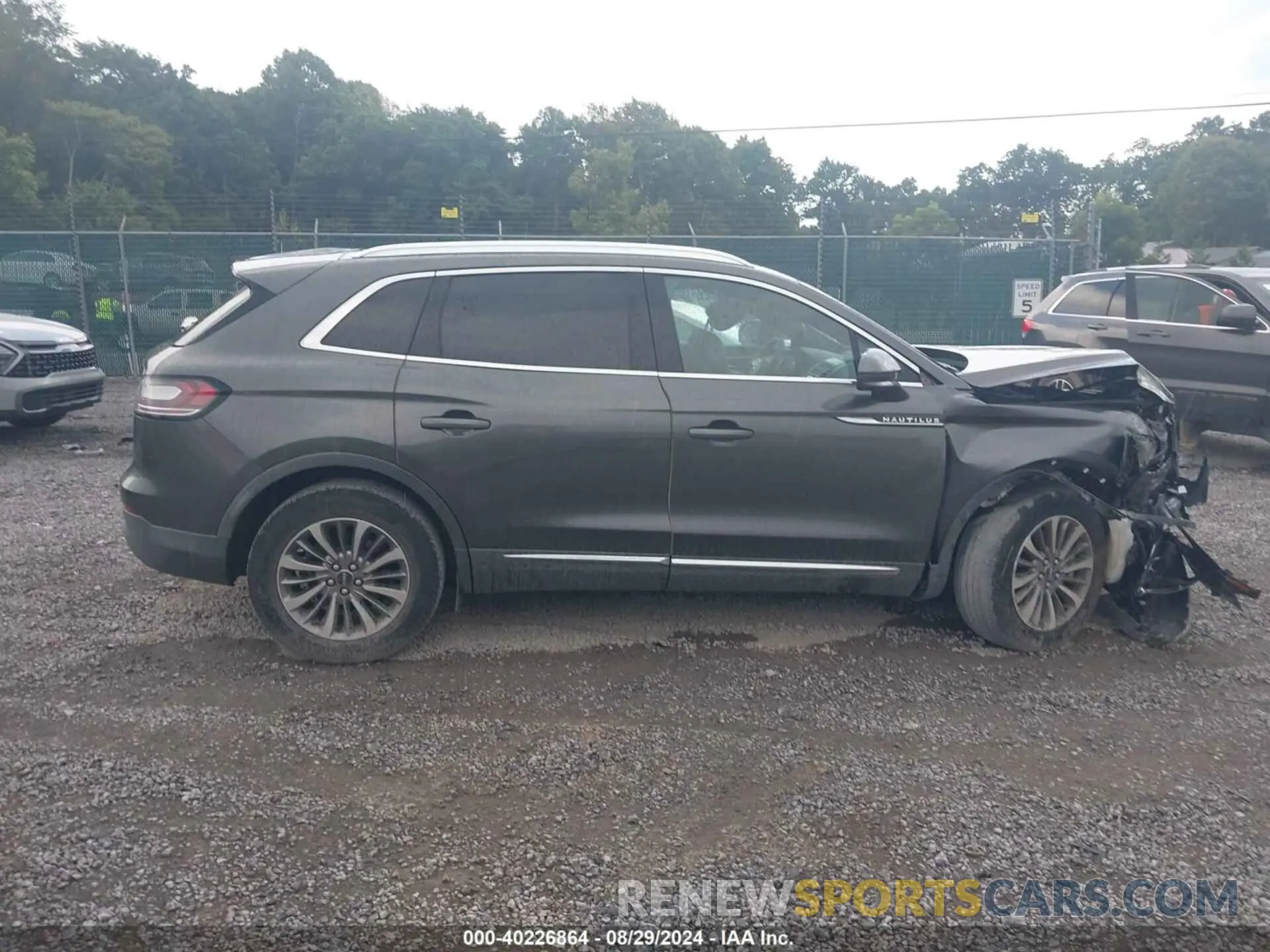 13 Photograph of a damaged car 2LMPJ8J95LBL02295 LINCOLN NAUTILUS 2020