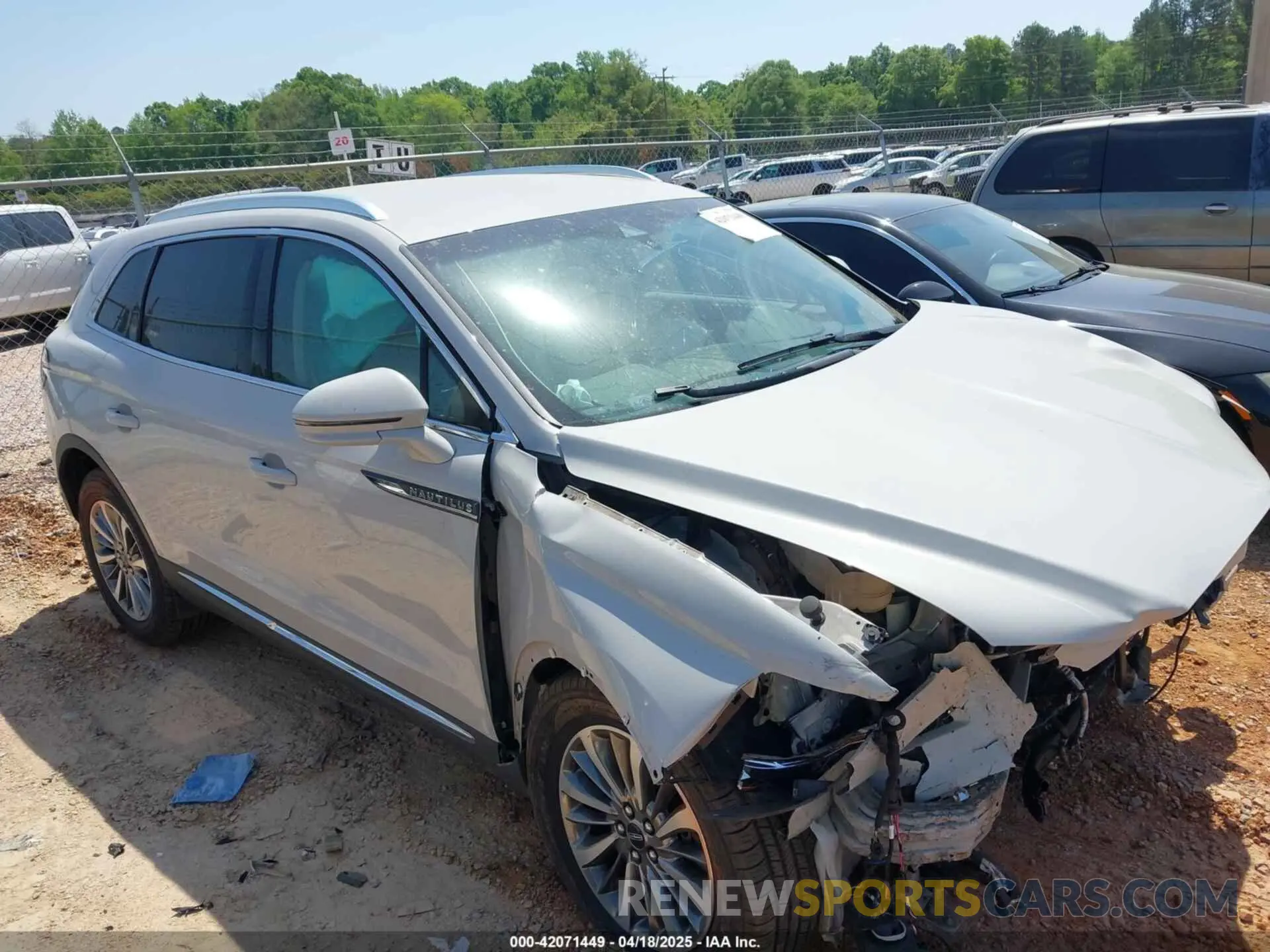 13 Photograph of a damaged car 2LMPJ8J99LBL00372 LINCOLN NAUTILUS 2020