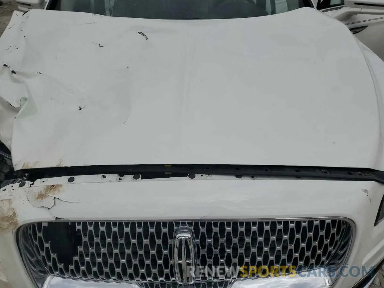 11 Photograph of a damaged car 2LMPJ8K91LBL11557 LINCOLN NAUTILUS 2020