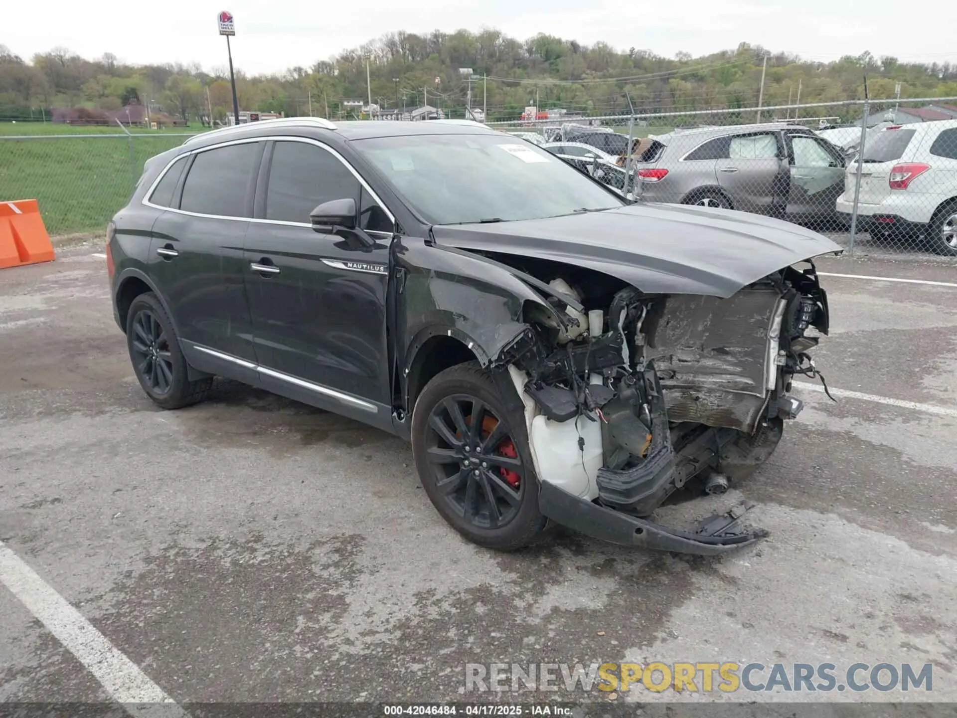 1 Photograph of a damaged car 2LMPJ8K93LBL23886 LINCOLN NAUTILUS 2020