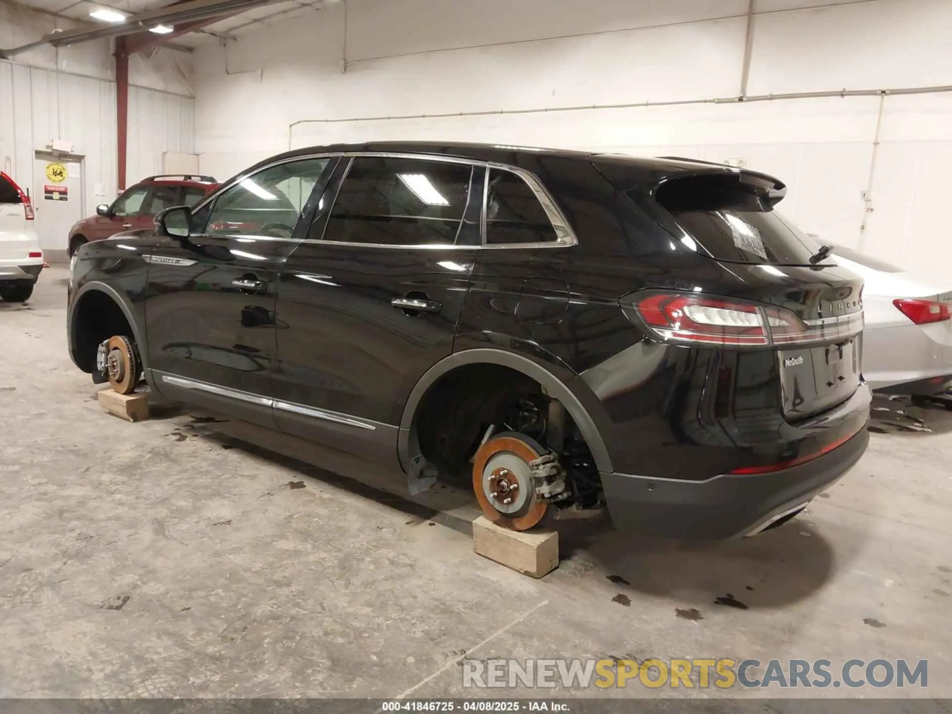 3 Photograph of a damaged car 2LMPJ8KP0LBL33502 LINCOLN NAUTILUS 2020