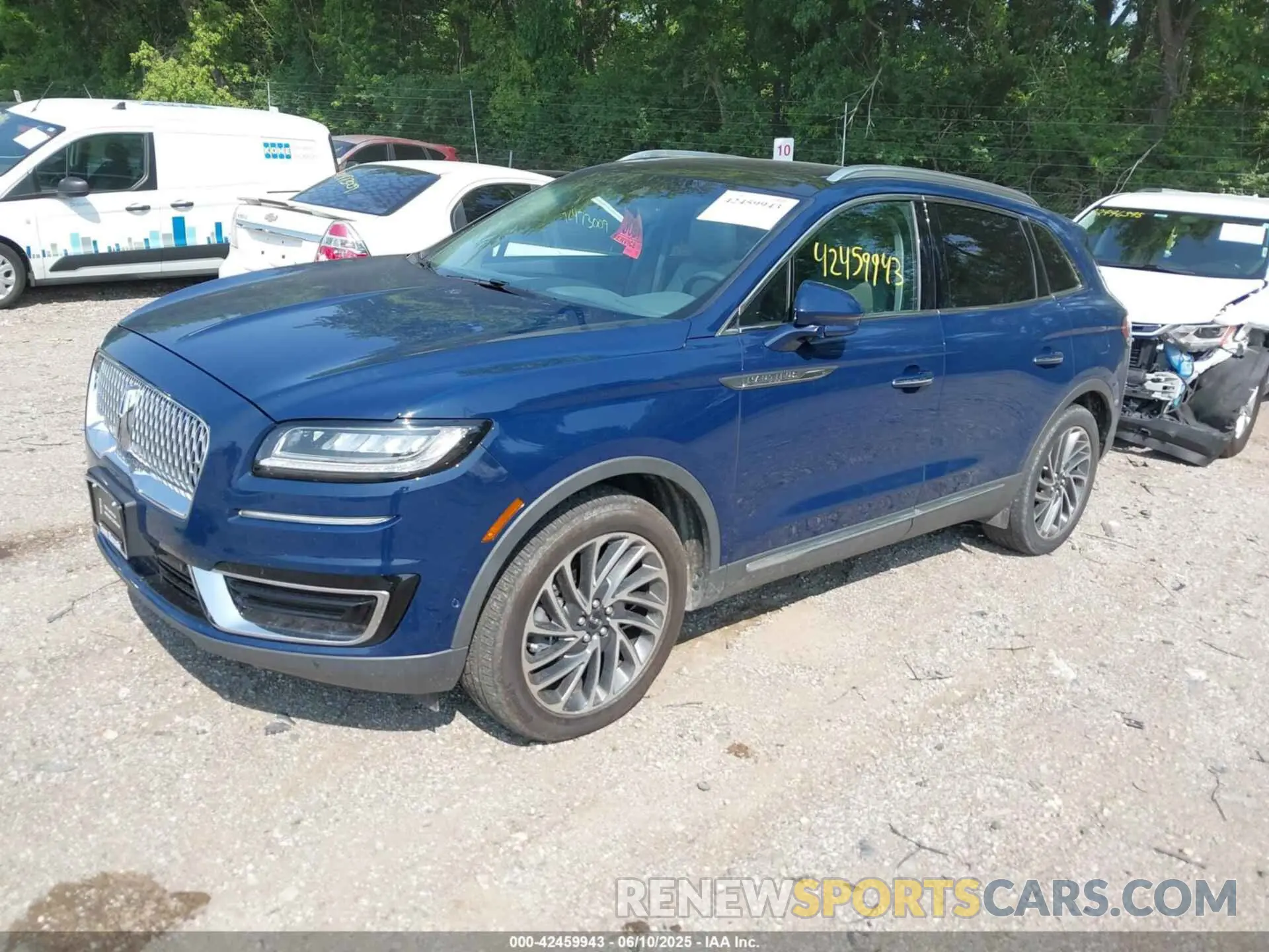 2 Photograph of a damaged car 2LMPJ8KP2LBL15521 LINCOLN NAUTILUS 2020