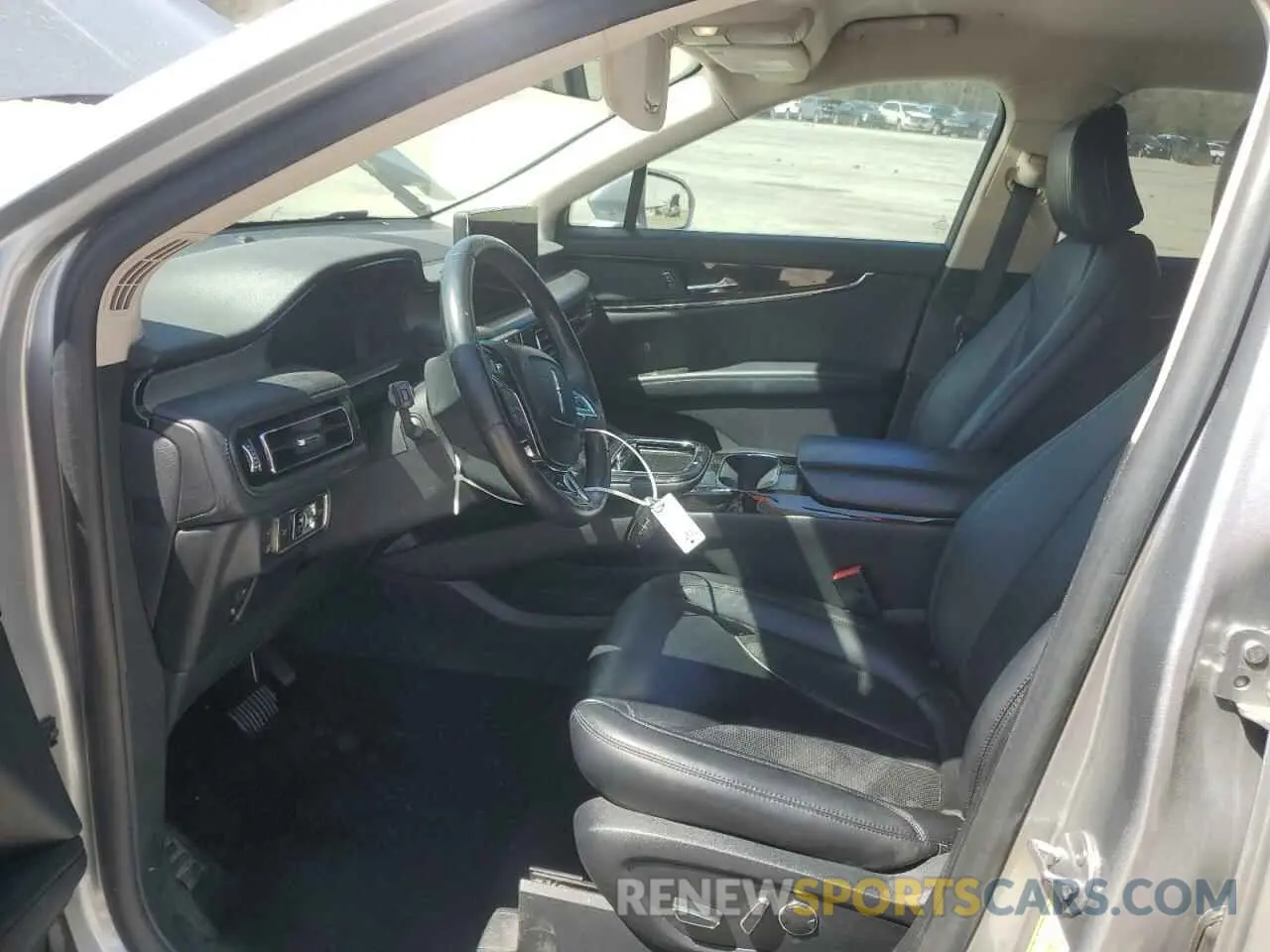 7 Photograph of a damaged car 2LMPJ6J97MBL12669 LINCOLN NAUTILUS 2021
