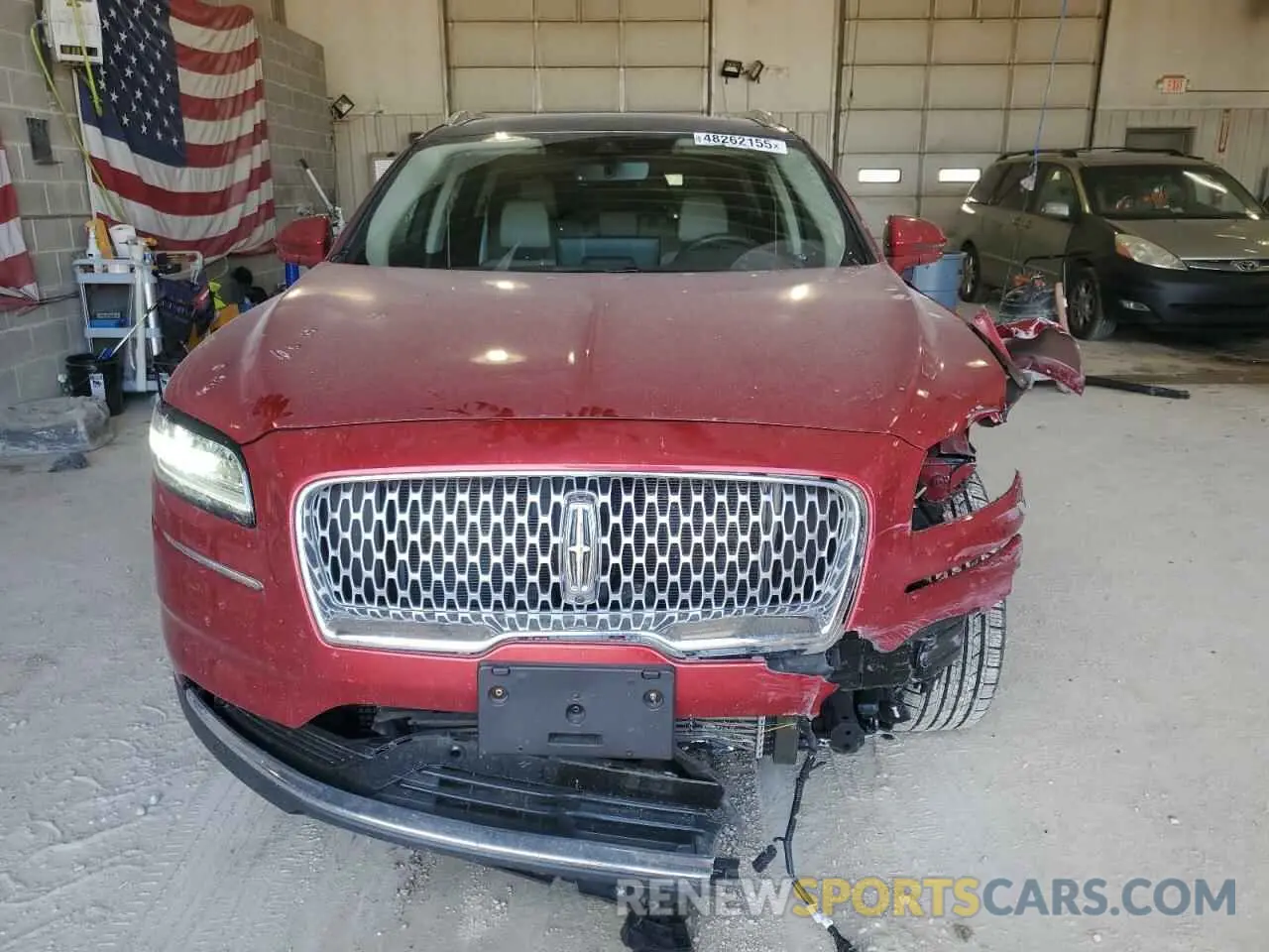 5 Photograph of a damaged car 2LMPJ6K90MBL16867 LINCOLN NAUTILUS 2021
