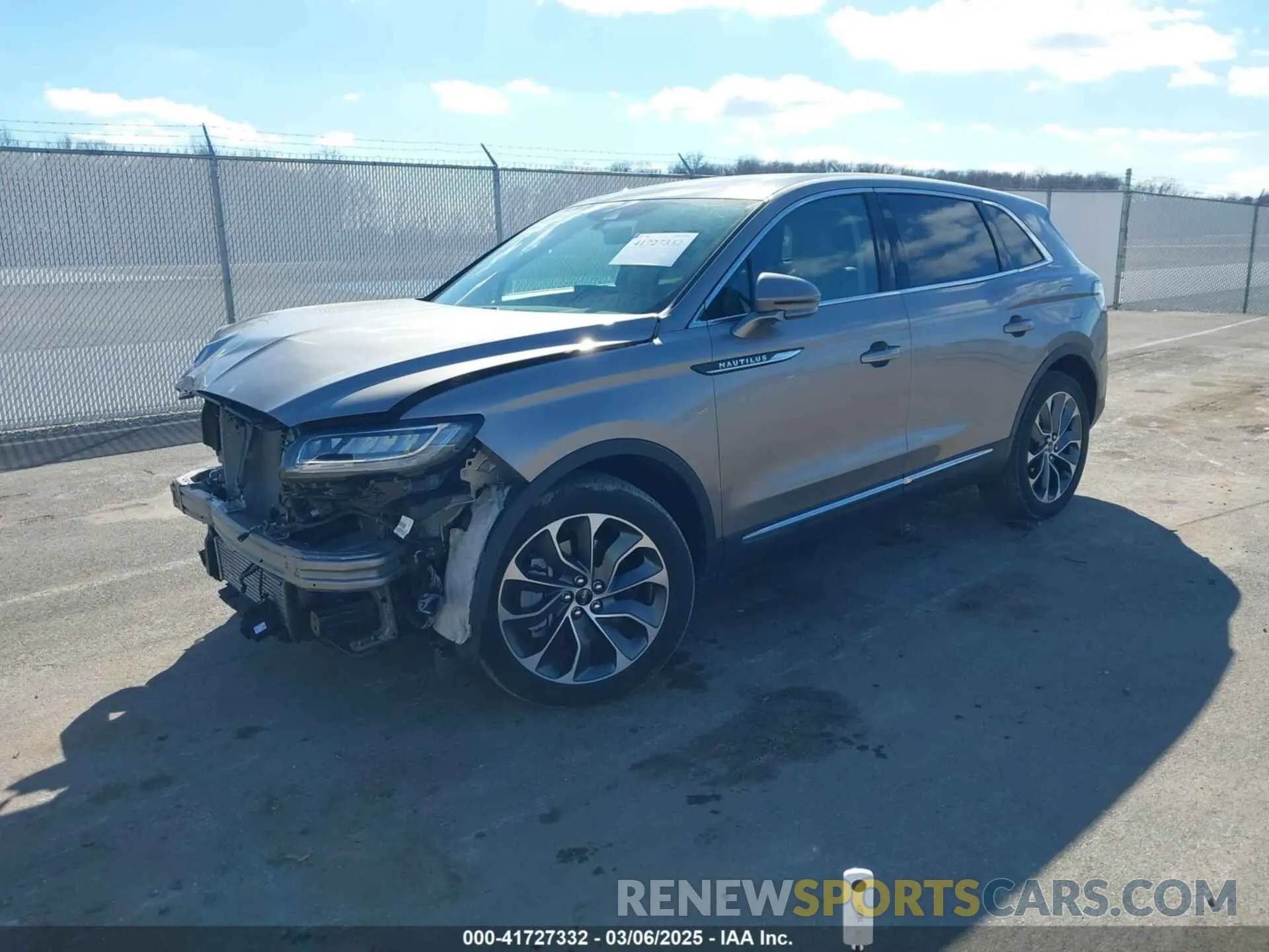 2 Photograph of a damaged car 2LMPJ6K96MBL00799 LINCOLN NAUTILUS 2021