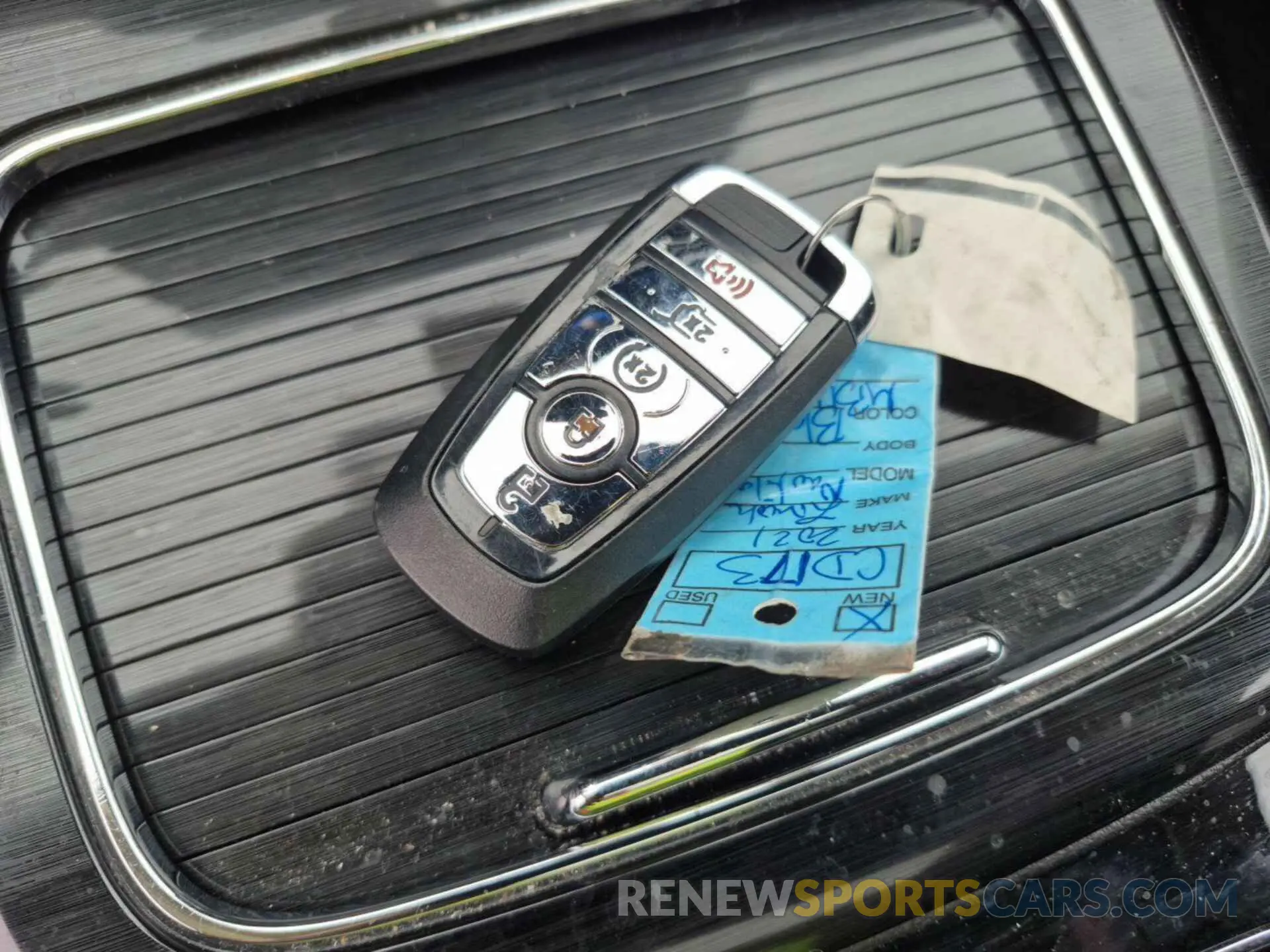 3 Photograph of a damaged car 2LMPJ8K93MBL11433 LINCOLN NAUTILUS 2021