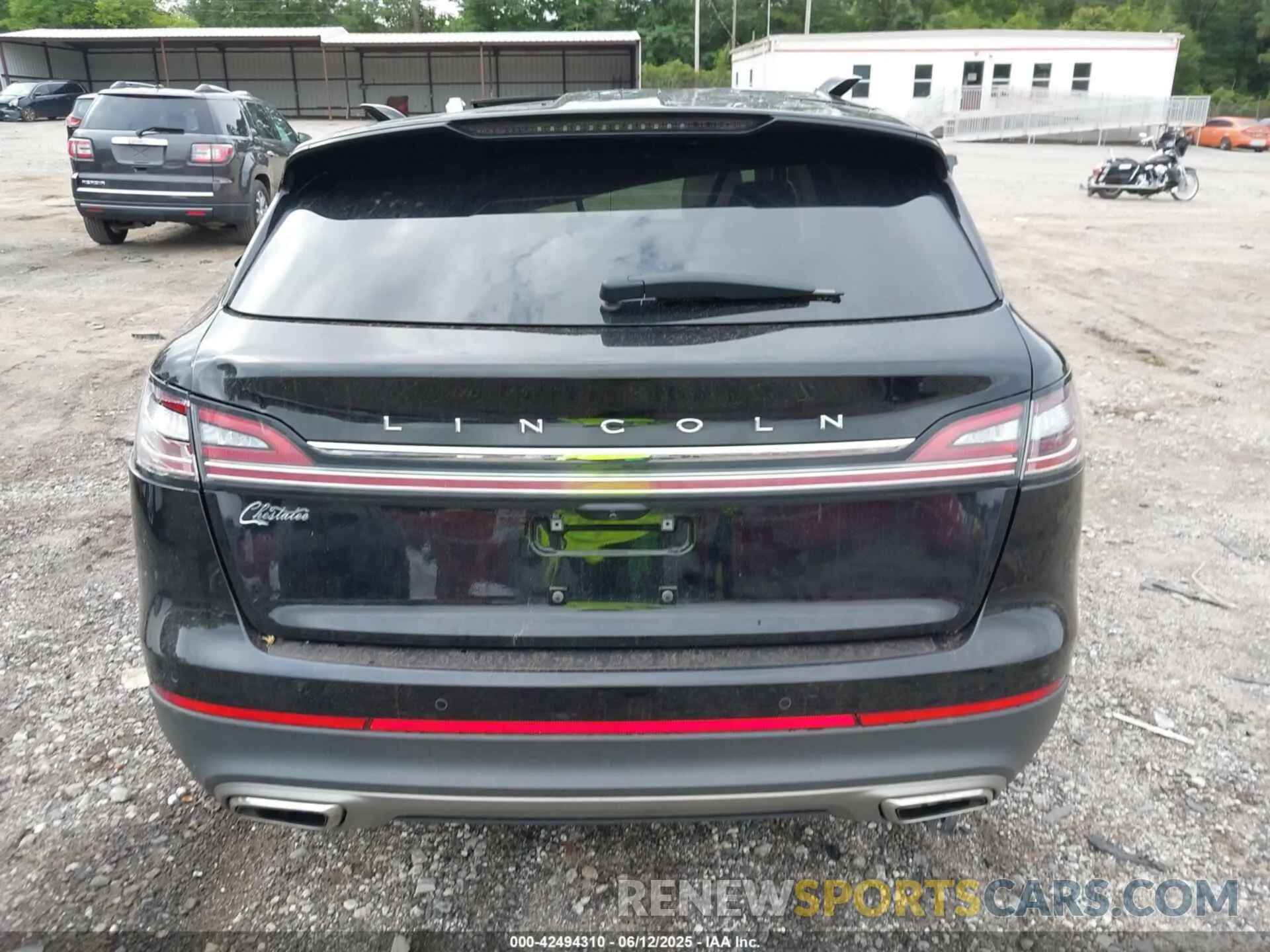 16 Photograph of a damaged car 2LMPJ8K99MBL12344 LINCOLN NAUTILUS 2021