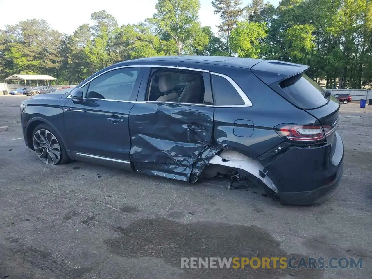 2 Photograph of a damaged car 2LMPJ8KP8MBL16884 LINCOLN NAUTILUS 2021
