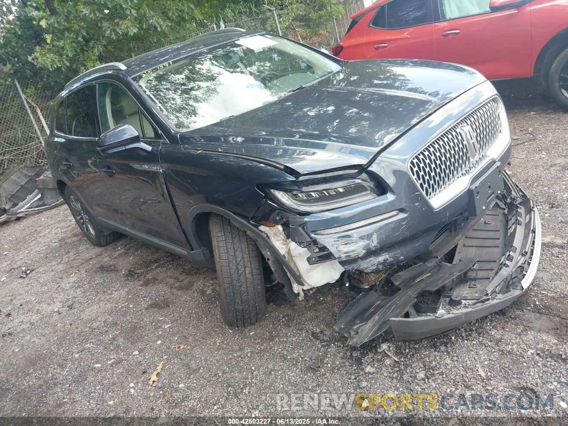 1 Photograph of a damaged car 2LMPJ6J96NBL02846 LINCOLN NAUTILUS 2022