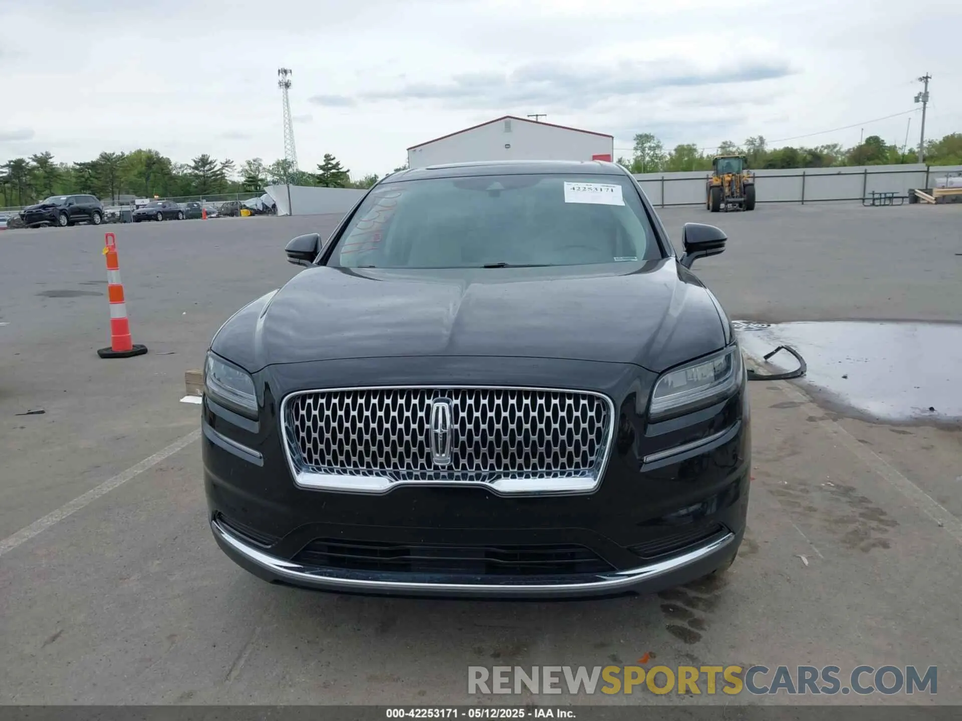 12 Photograph of a damaged car 2LMPJ8K9XNBL15870 LINCOLN NAUTILUS 2022