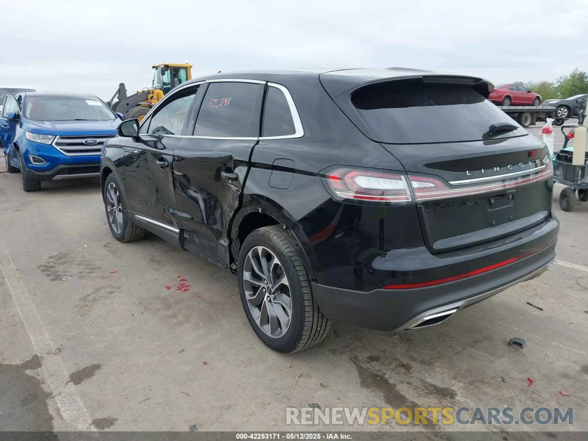 3 Photograph of a damaged car 2LMPJ8K9XNBL15870 LINCOLN NAUTILUS 2022