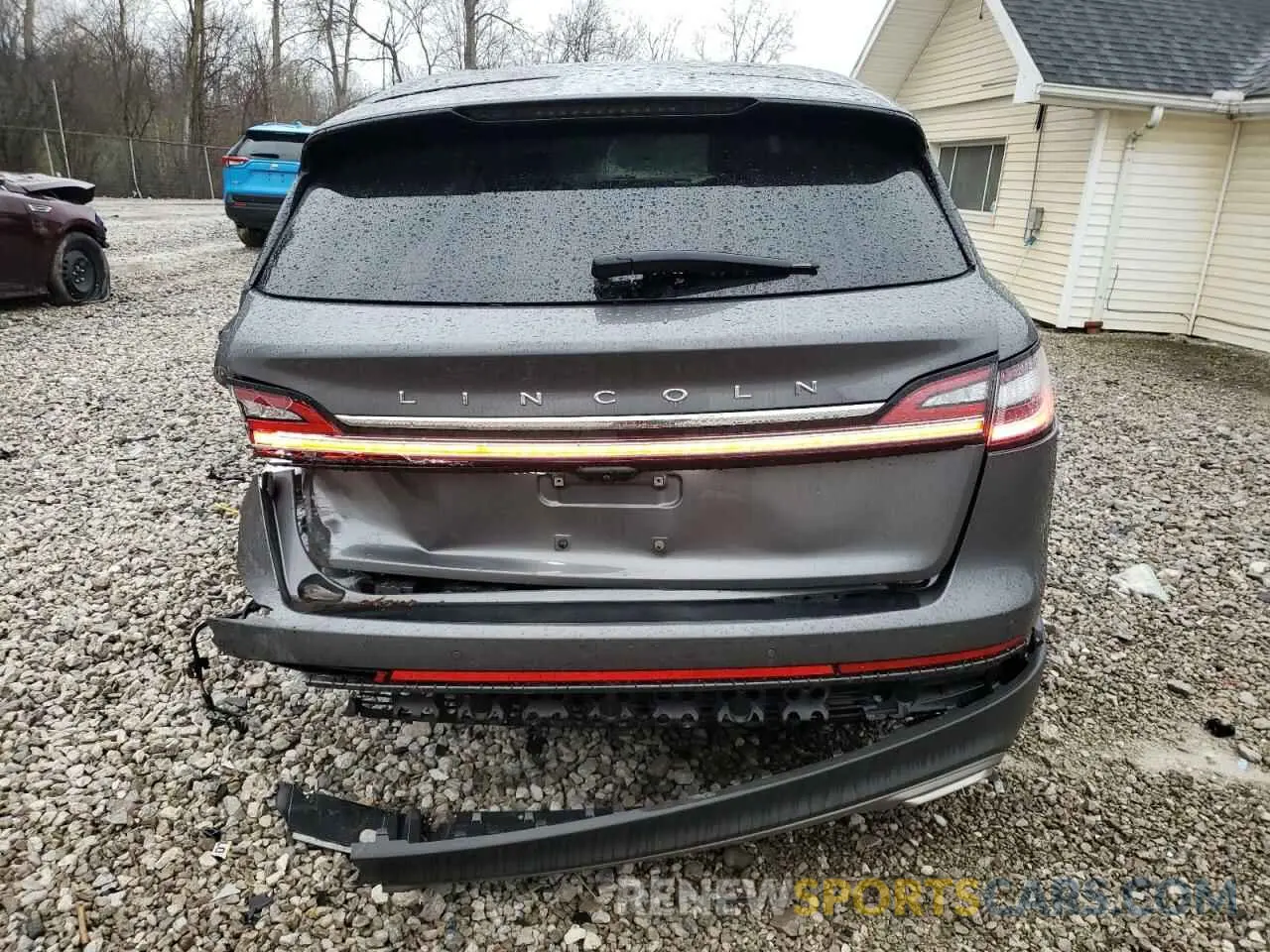 6 Photograph of a damaged car 2LMPJ8KP6NBL26721 LINCOLN NAUTILUS 2022