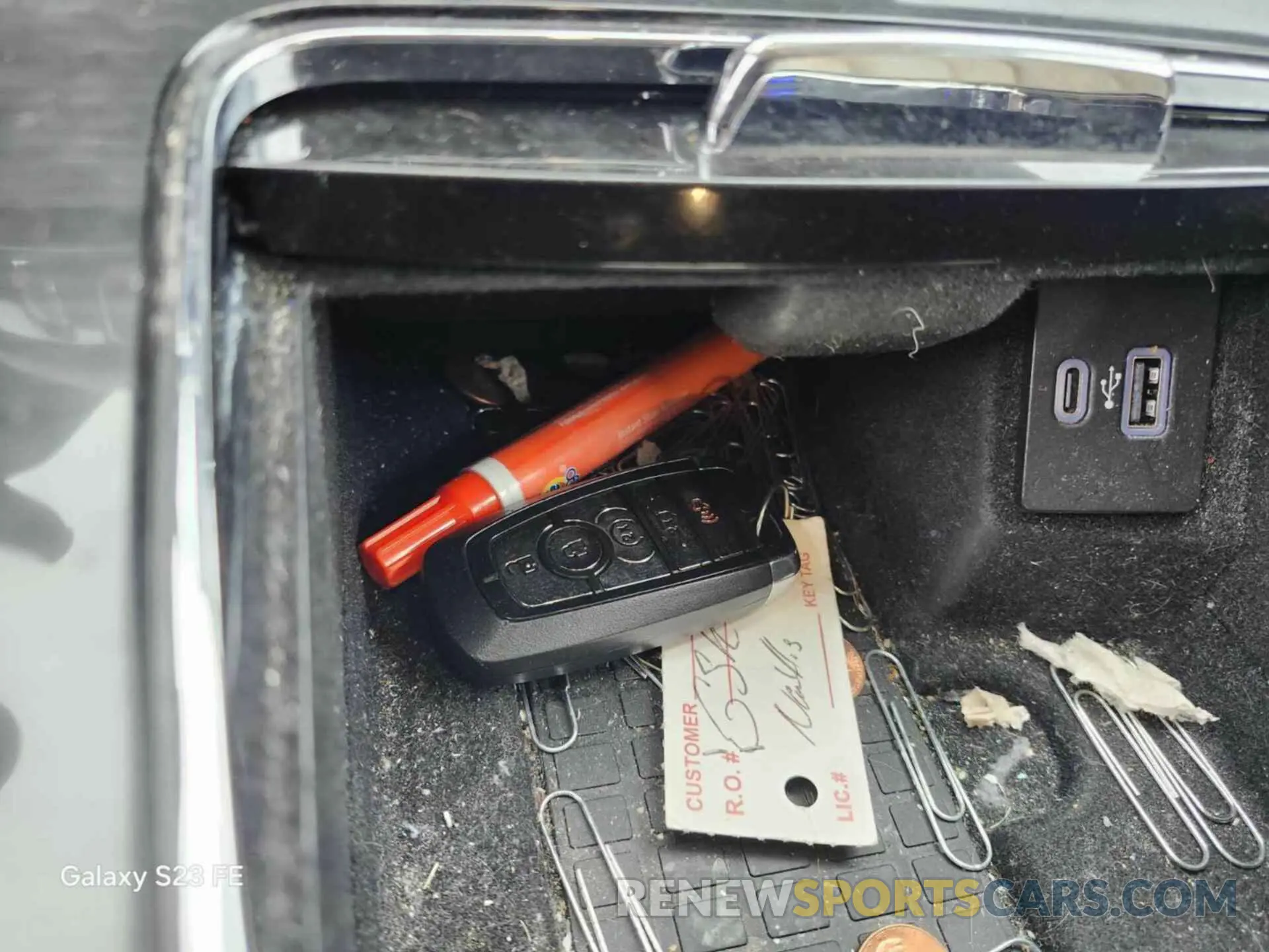 8 Photograph of a damaged car 2LMPJ6K91PBL06711 LINCOLN NAUTILUS 2023
