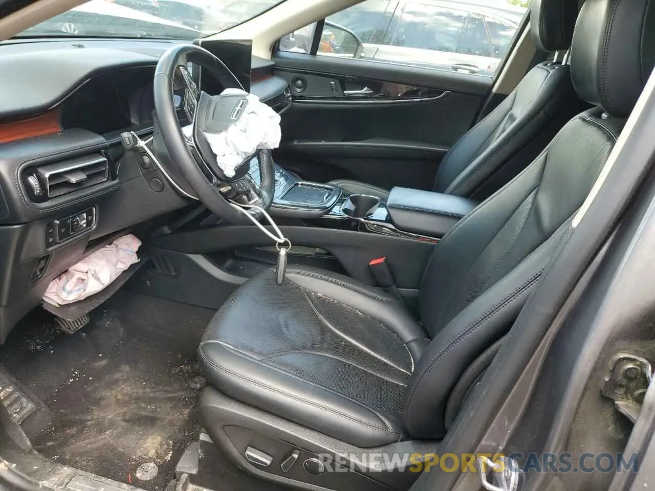 7 Photograph of a damaged car 2LMPJ8K92PBL02095 LINCOLN NAUTILUS 2023