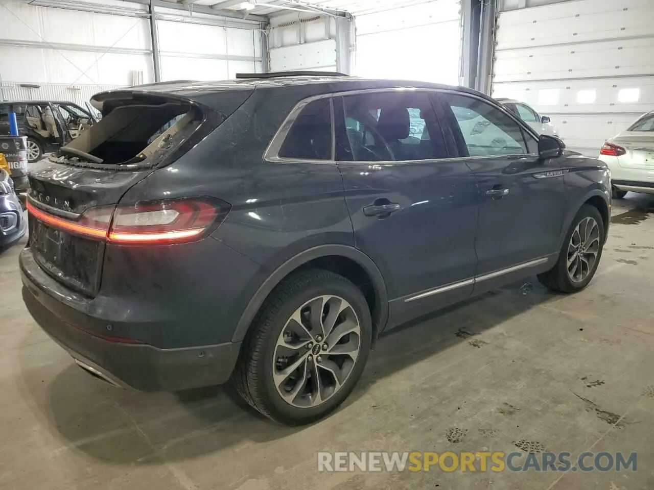 3 Photograph of a damaged car 2LMPJ8K9XPBL16861 LINCOLN NAUTILUS 2023
