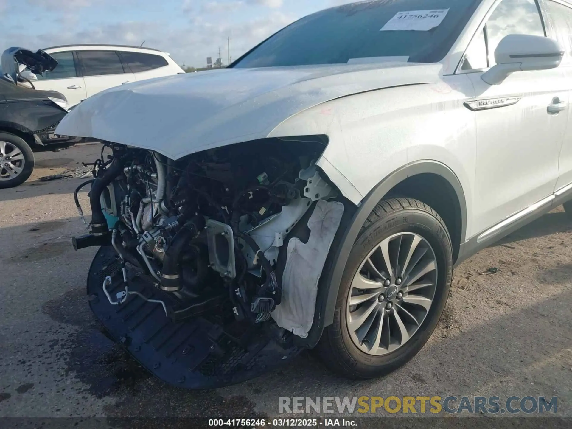 17 Photograph of a damaged car 2LMPJ8KP4PBL27398 LINCOLN NAUTILUS 2023