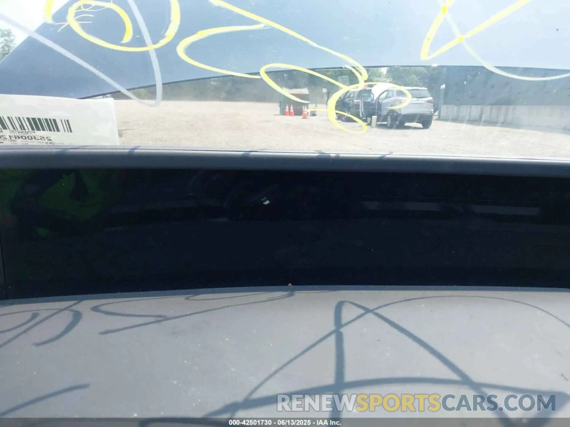 14 Photograph of a damaged car 5LMPJ8JA9RJ790948 LINCOLN NAUTILUS 2024