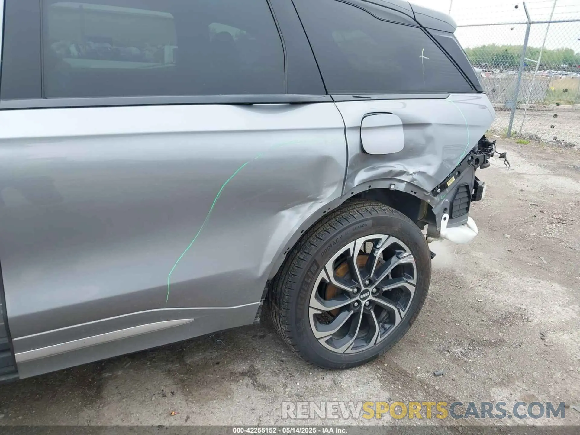 6 Photograph of a damaged car 5LMPJ8K45RJ835358 LINCOLN NAUTILUS 2024