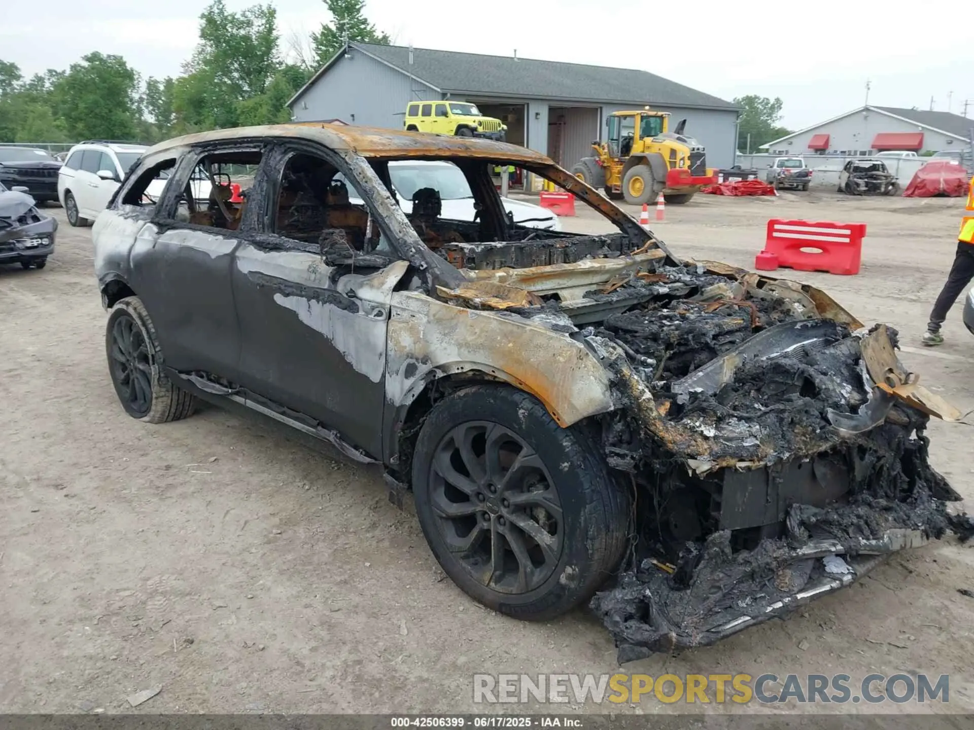 1 Photograph of a damaged car 5LMPJ8KA2RJ866766 LINCOLN NAUTILUS 2024