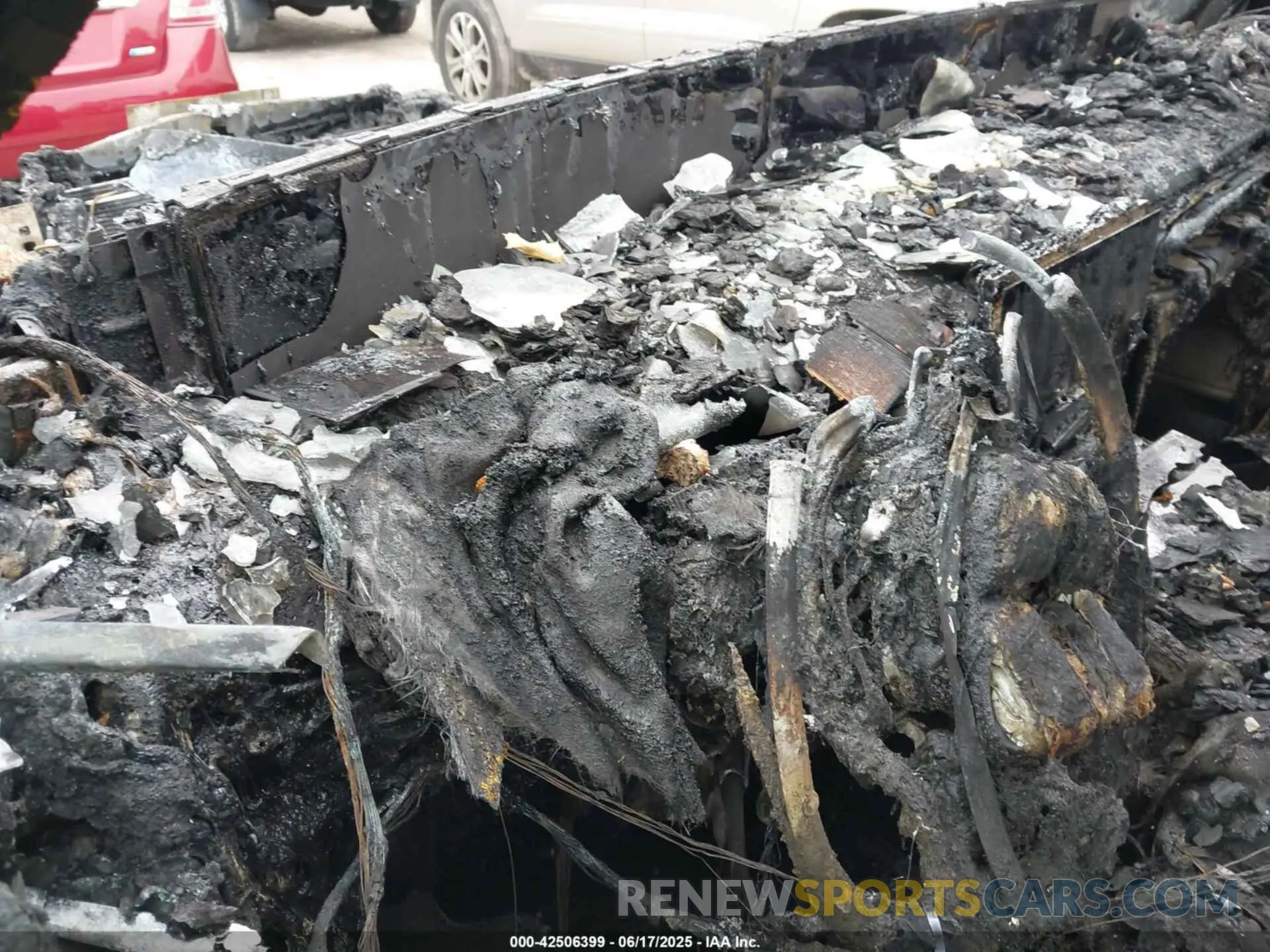 7 Photograph of a damaged car 5LMPJ8KA2RJ866766 LINCOLN NAUTILUS 2024