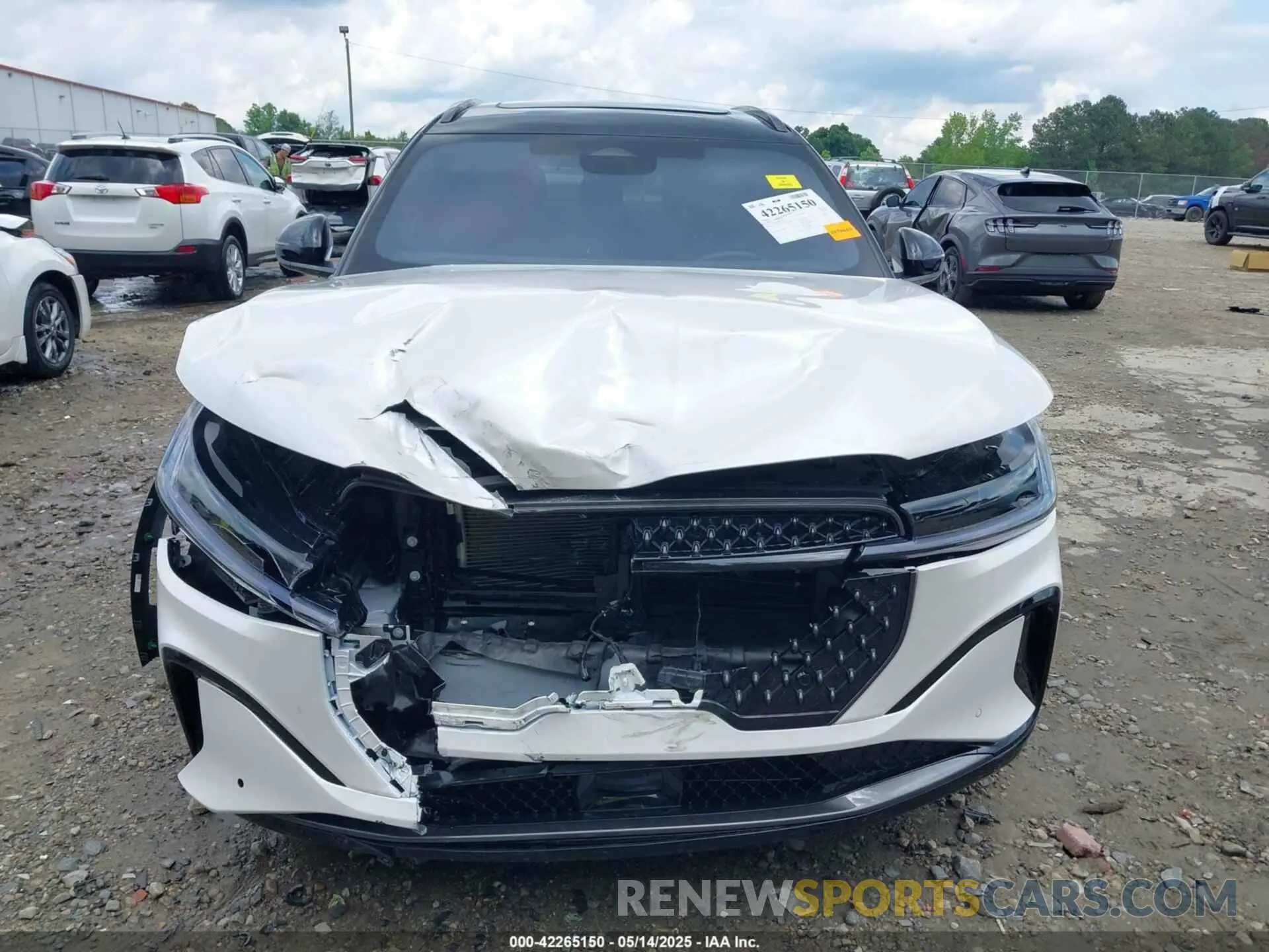 13 Photograph of a damaged car 5LMPJ8KA2SJ920945 LINCOLN NAUTILUS 2025