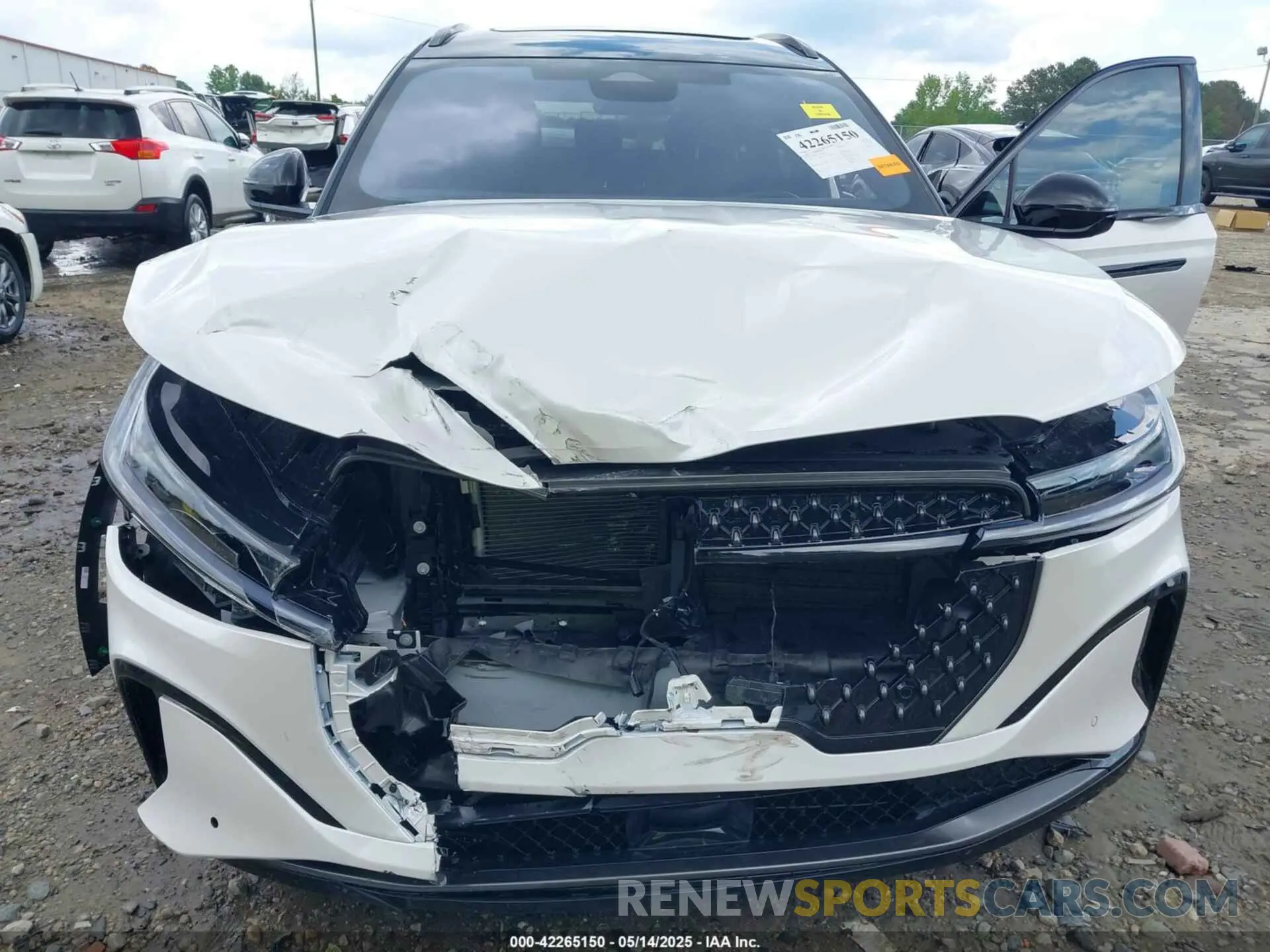 6 Photograph of a damaged car 5LMPJ8KA2SJ920945 LINCOLN NAUTILUS 2025