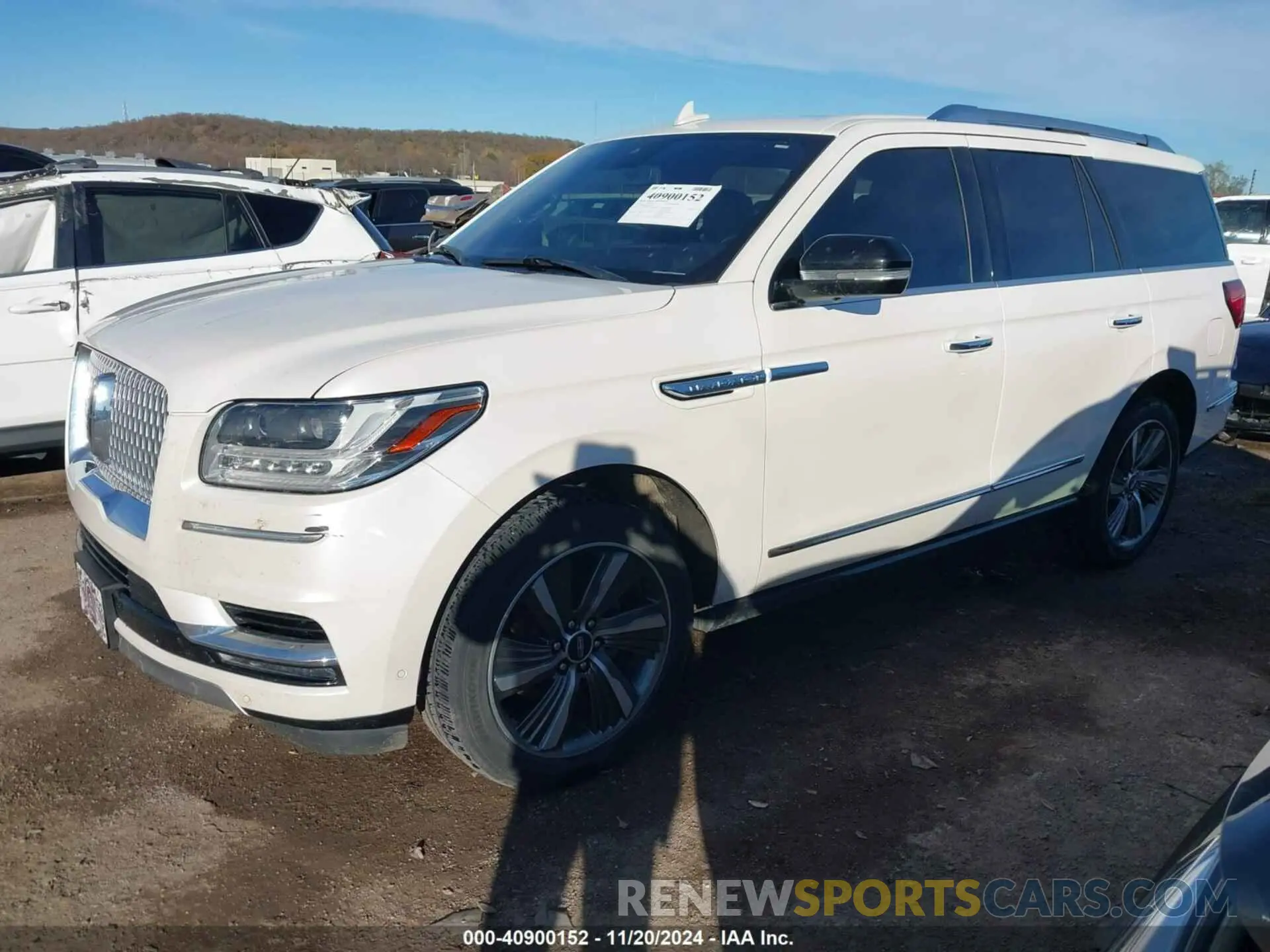 2 Photograph of a damaged car 5LMJJ2LT2KEL09194 LINCOLN NAVIGATOR 2019