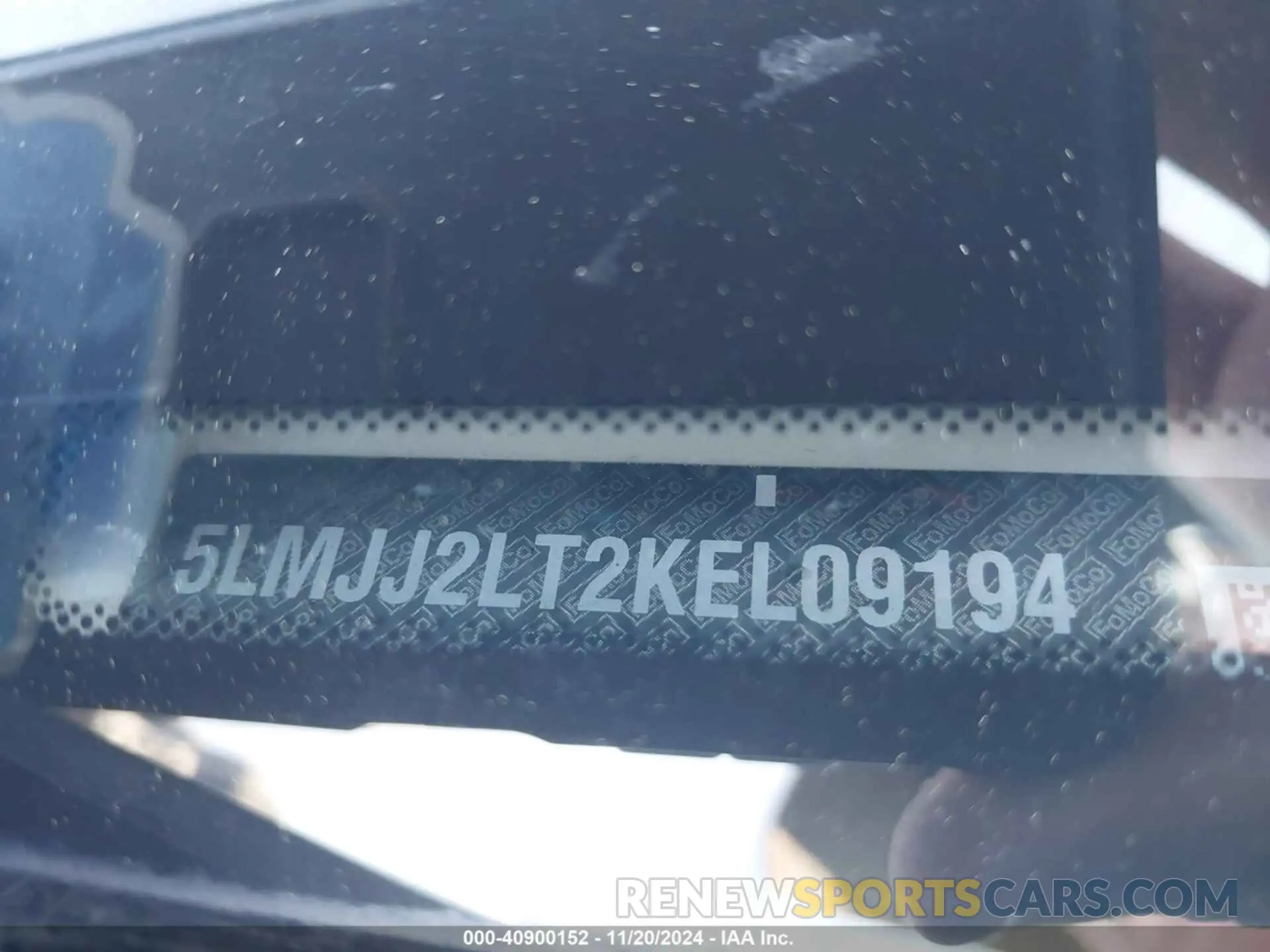 9 Photograph of a damaged car 5LMJJ2LT2KEL09194 LINCOLN NAVIGATOR 2019