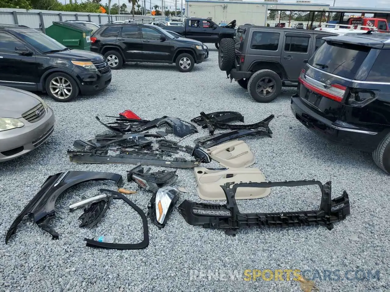 13 Photograph of a damaged car 5LMJJ2LT4KEL05311 LINCOLN NAVIGATOR 2019