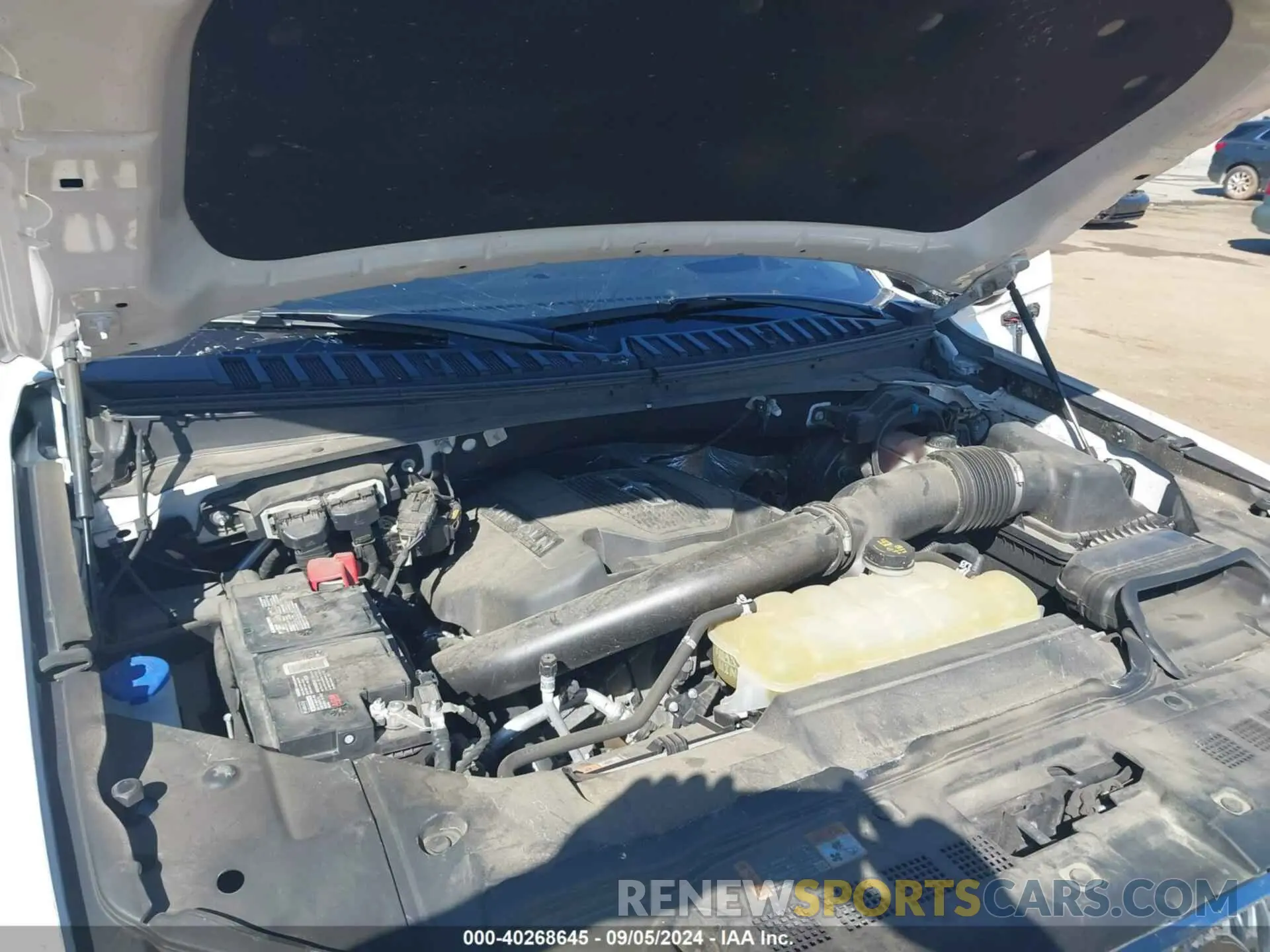 10 Photograph of a damaged car 5LMJJ2LT6KEL10266 LINCOLN NAVIGATOR 2019