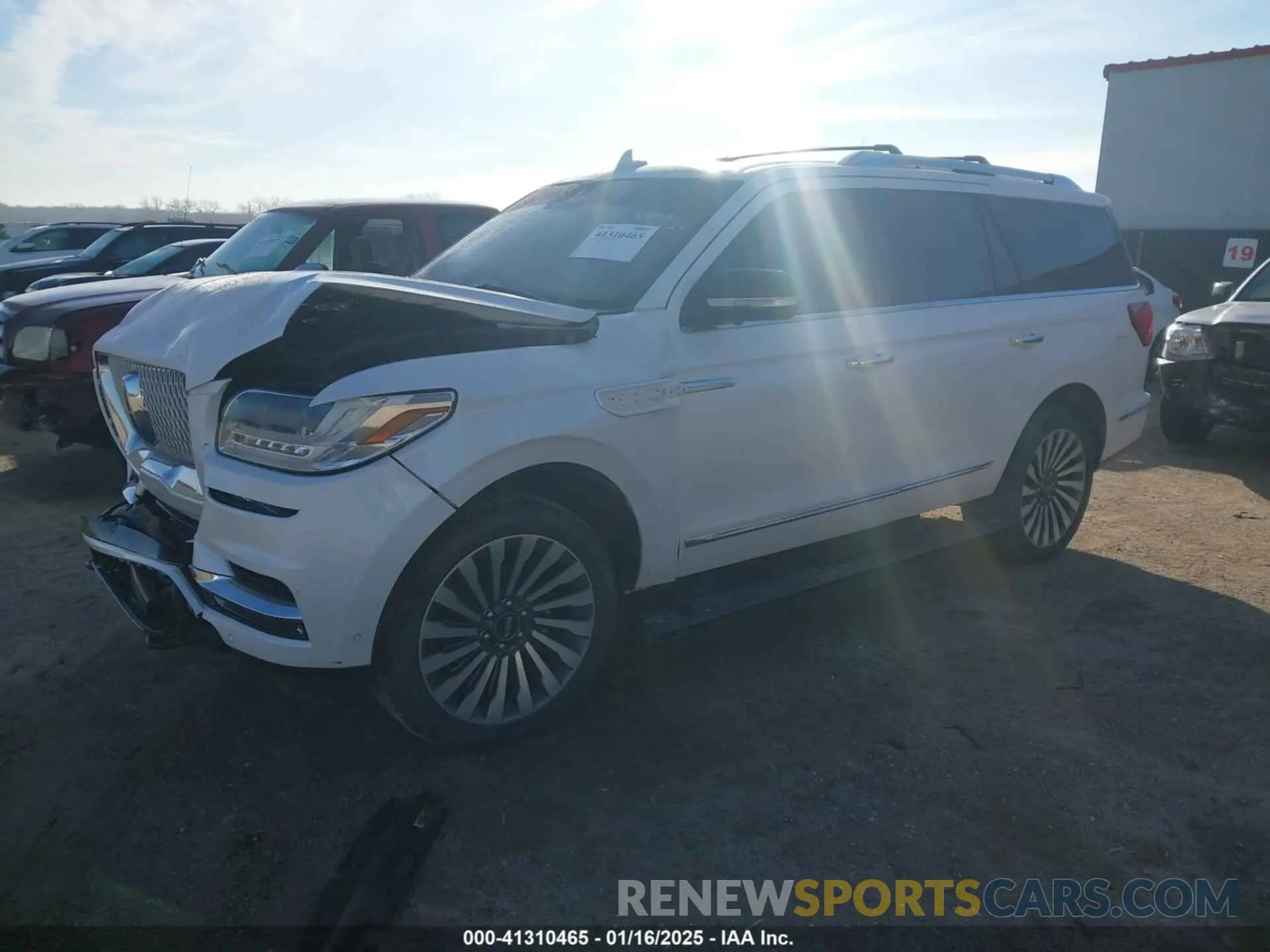 2 Photograph of a damaged car 5LMJJ2LT7KEL17842 LINCOLN NAVIGATOR 2019