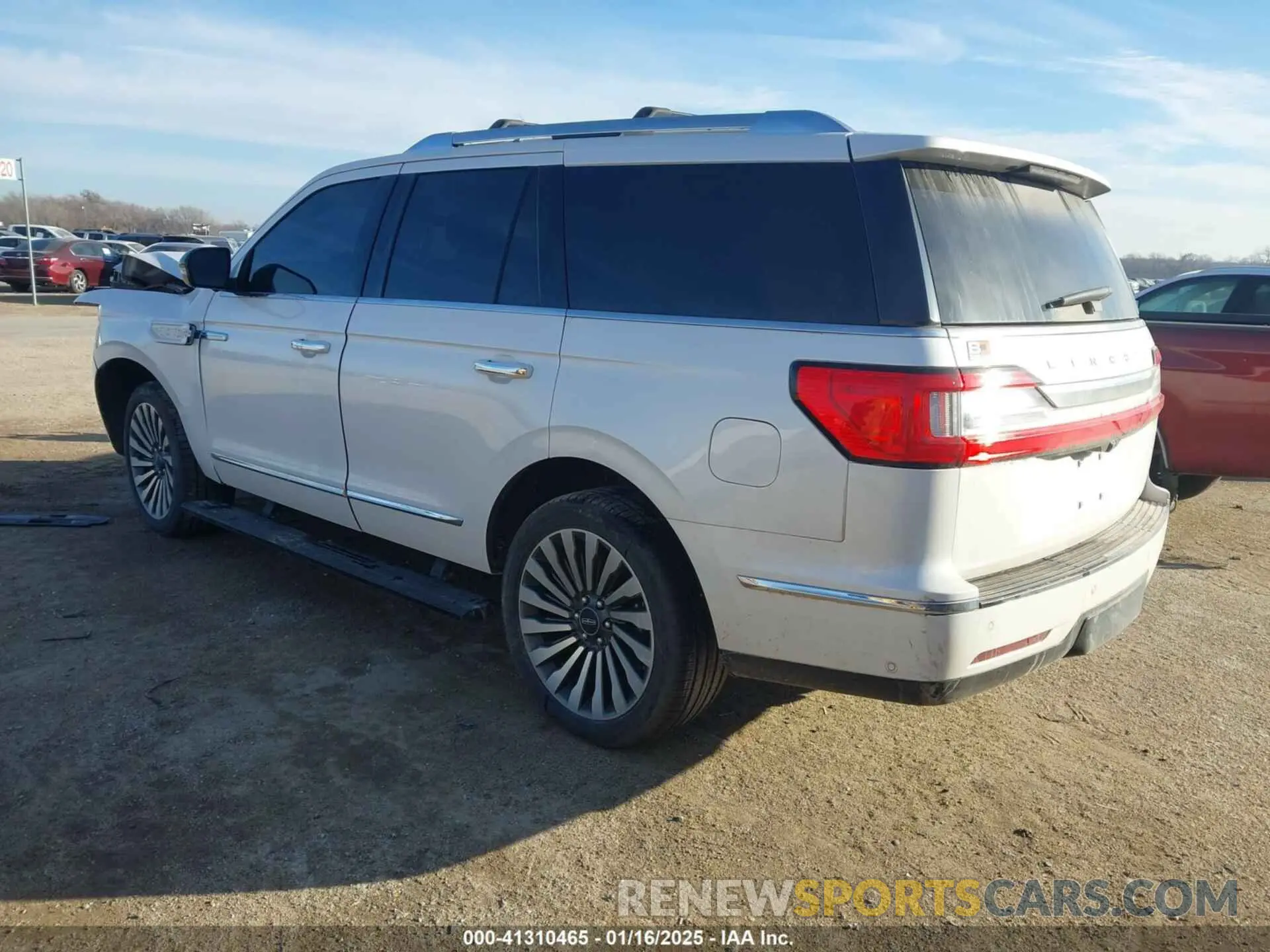 3 Photograph of a damaged car 5LMJJ2LT7KEL17842 LINCOLN NAVIGATOR 2019