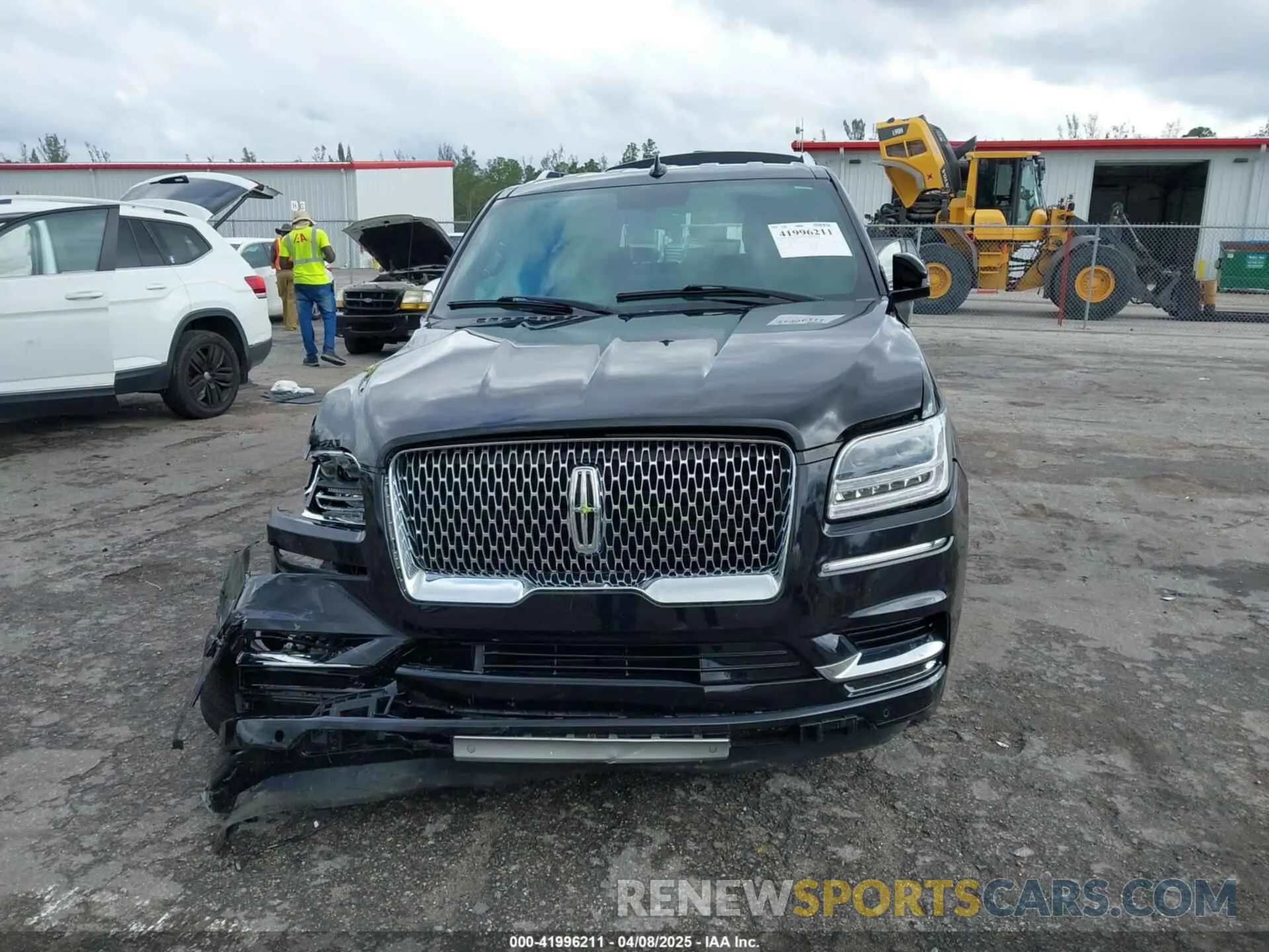 12 Photograph of a damaged car 5LMJJ2NT7KEL01735 LINCOLN NAVIGATOR 2019