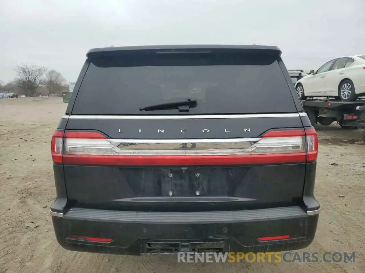 6 Photograph of a damaged car 5LMJJ3JT5KEL06931 LINCOLN NAVIGATOR 2019