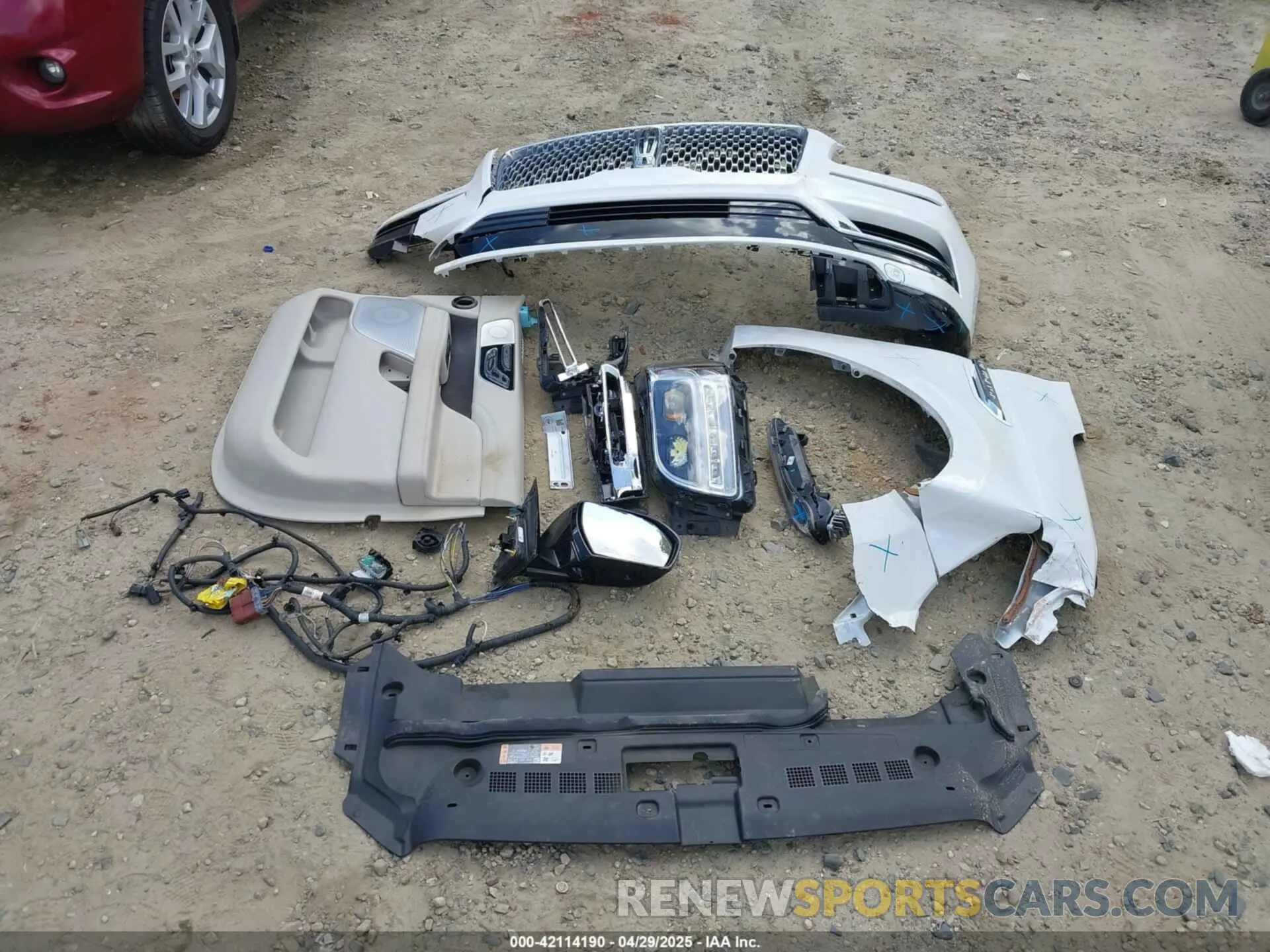 12 Photograph of a damaged car 5LMJJ2LT5LEL09160 LINCOLN NAVIGATOR 2020