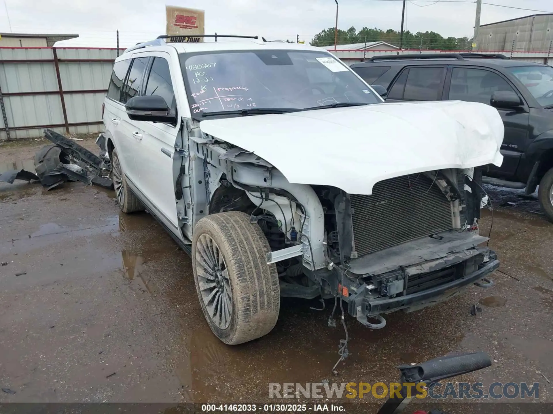 1 Photograph of a damaged car 5LMJJ2LT7LEL05241 LINCOLN NAVIGATOR 2020