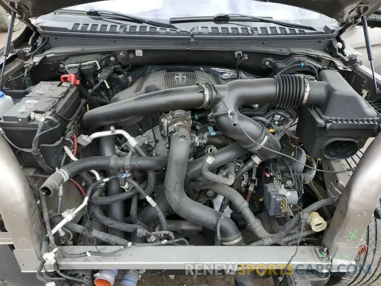 12 Photograph of a damaged car 5LMJJ2LT7LEL15137 LINCOLN NAVIGATOR 2020