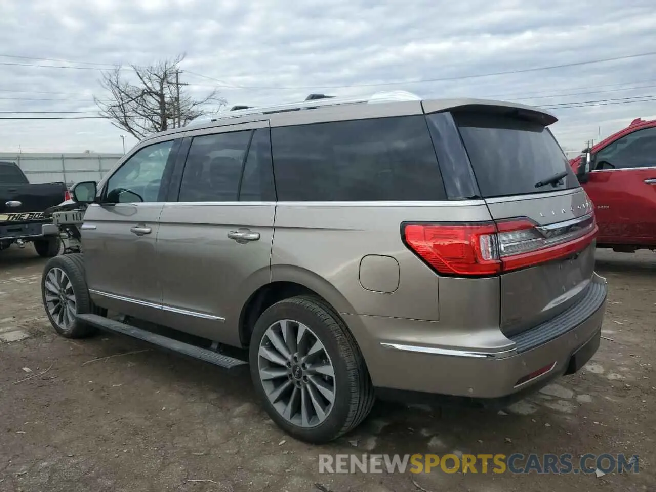 2 Photograph of a damaged car 5LMJJ2LT7LEL15137 LINCOLN NAVIGATOR 2020