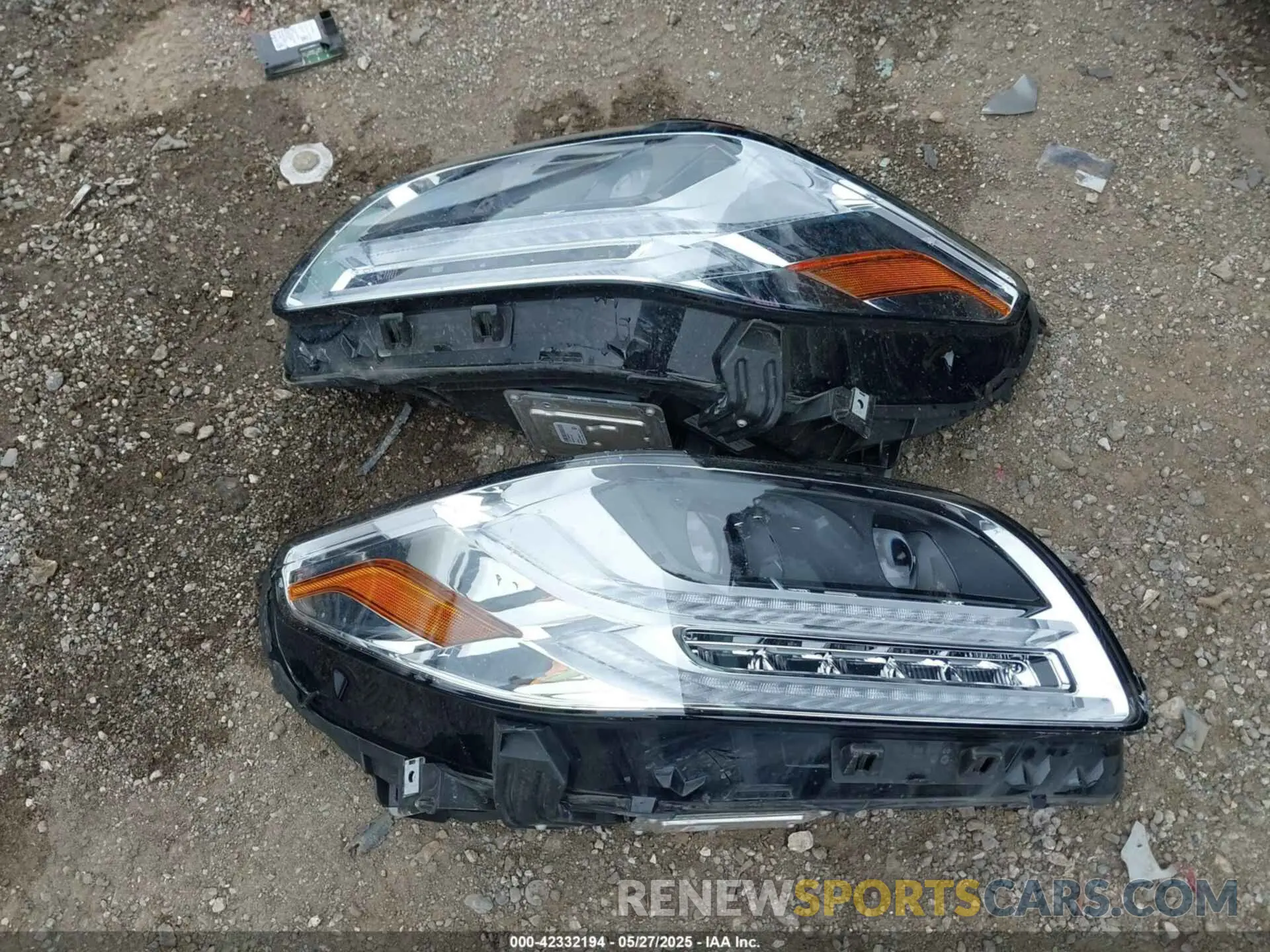 20 Photograph of a damaged car 5LMJJ2LT7LEL22136 LINCOLN NAVIGATOR 2020