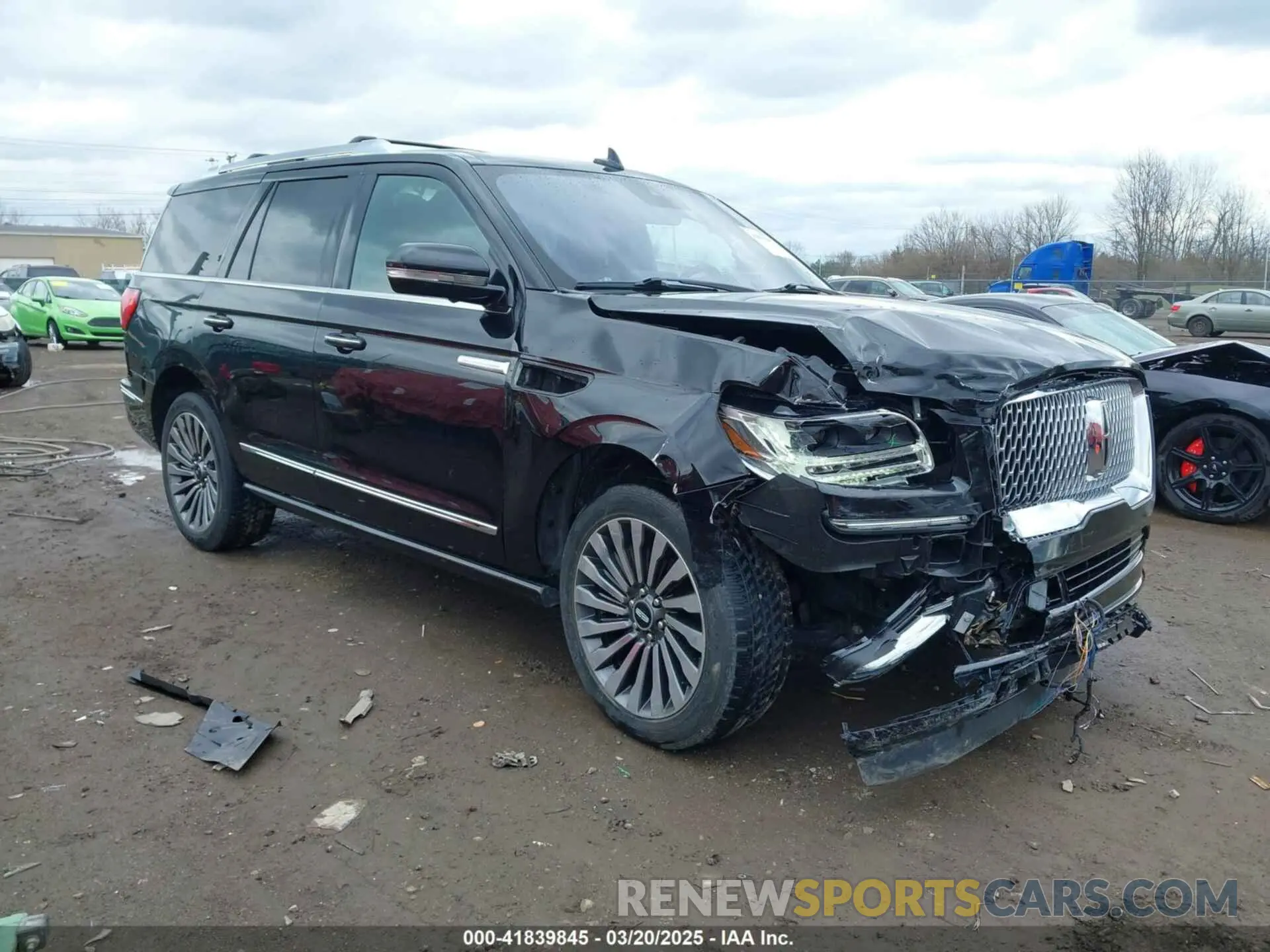 1 Photograph of a damaged car 5LMJJ2LT8LEL06284 LINCOLN NAVIGATOR 2020
