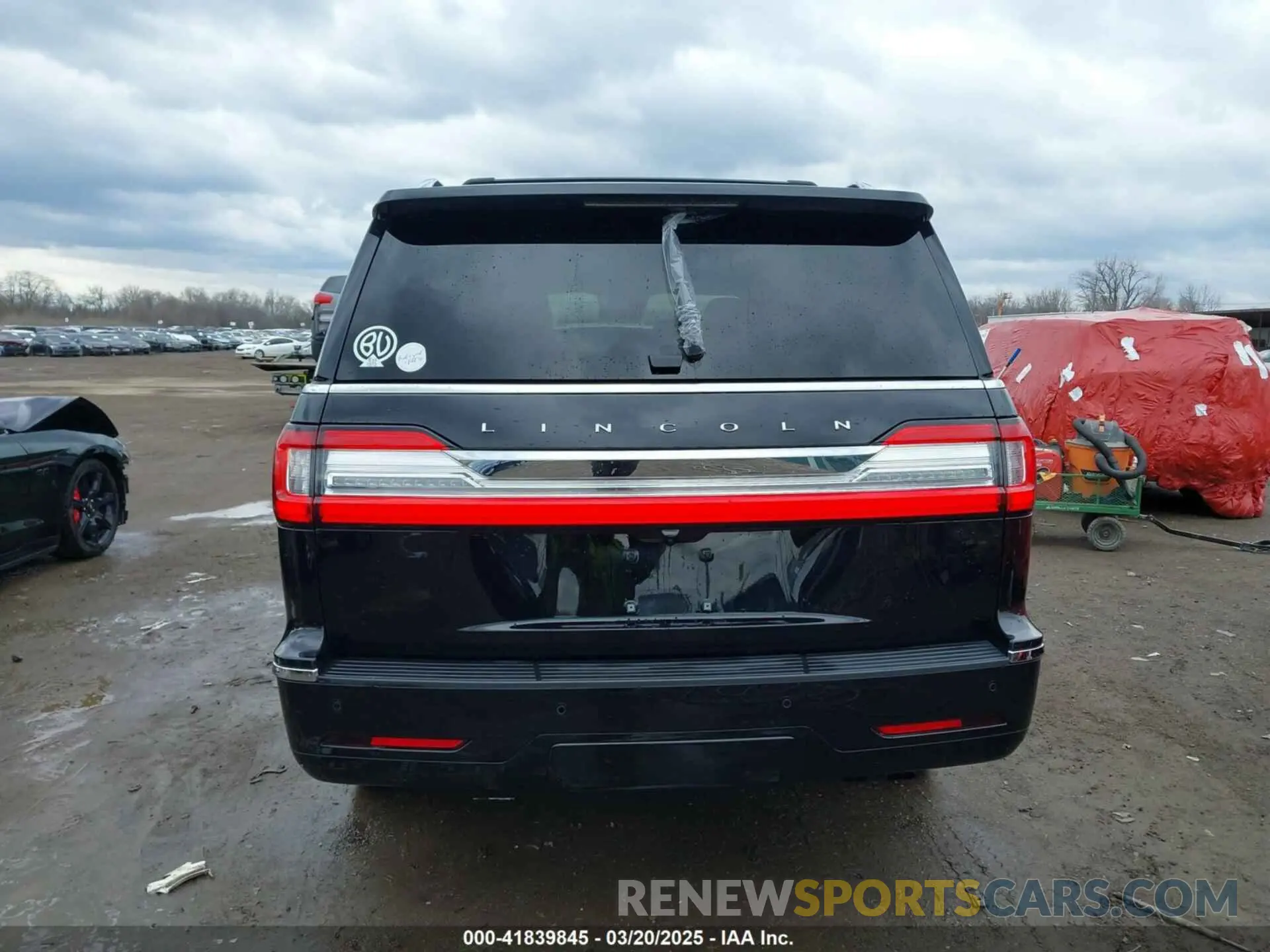 16 Photograph of a damaged car 5LMJJ2LT8LEL06284 LINCOLN NAVIGATOR 2020