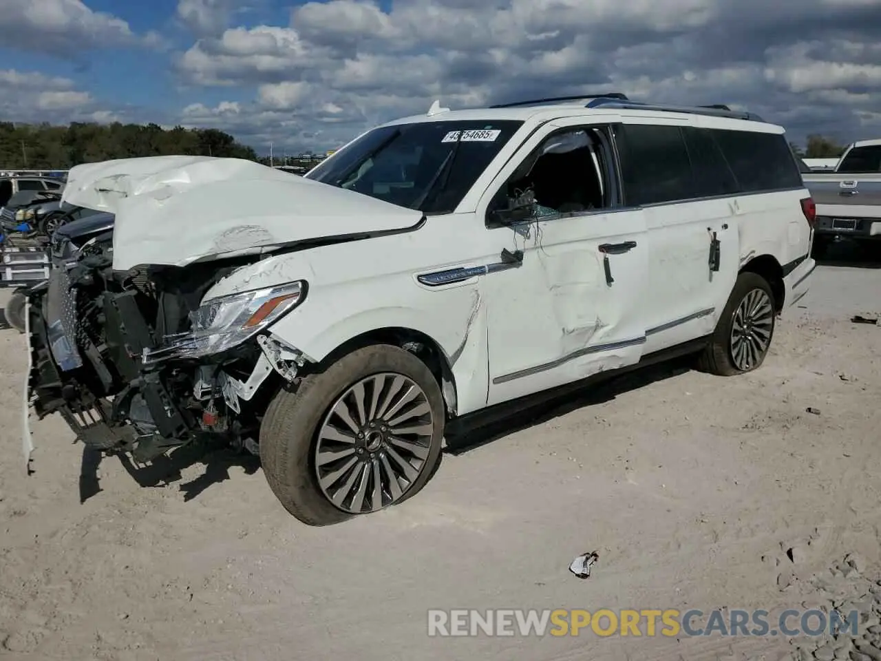 1 Photograph of a damaged car 5LMJJ3LT1LEL08044 LINCOLN NAVIGATOR 2020