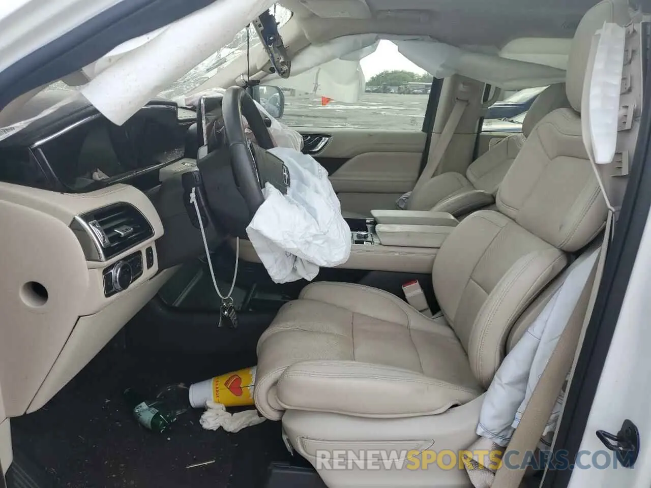 7 Photograph of a damaged car 5LMJJ3LT7LEL00661 LINCOLN NAVIGATOR 2020