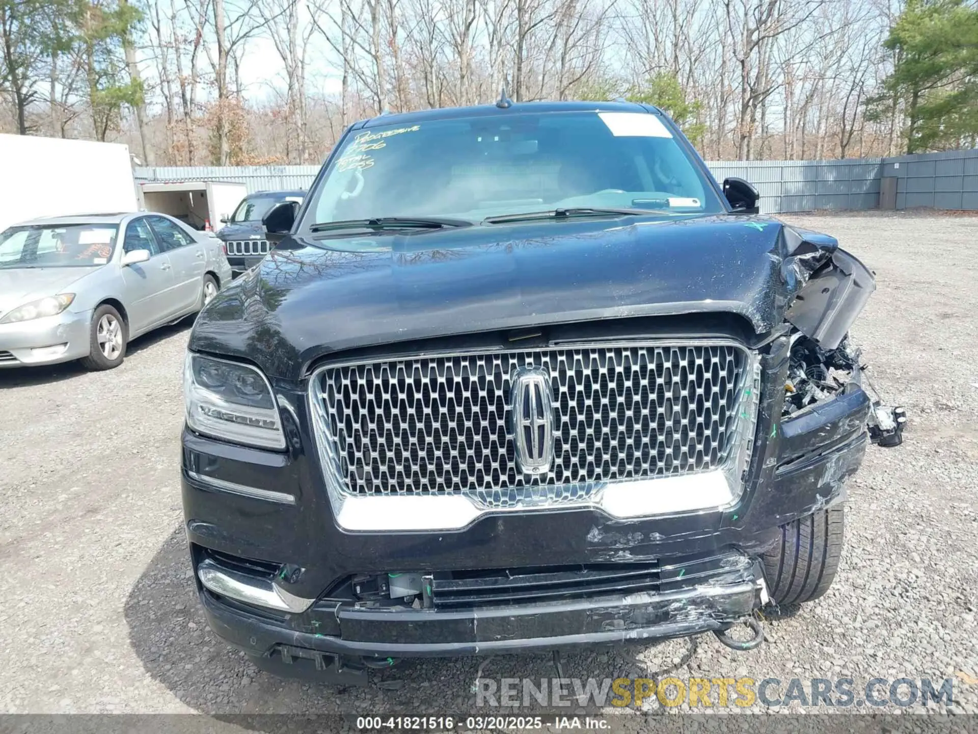 12 Photograph of a damaged car 5LMJJ3LT7LEL04385 LINCOLN NAVIGATOR 2020