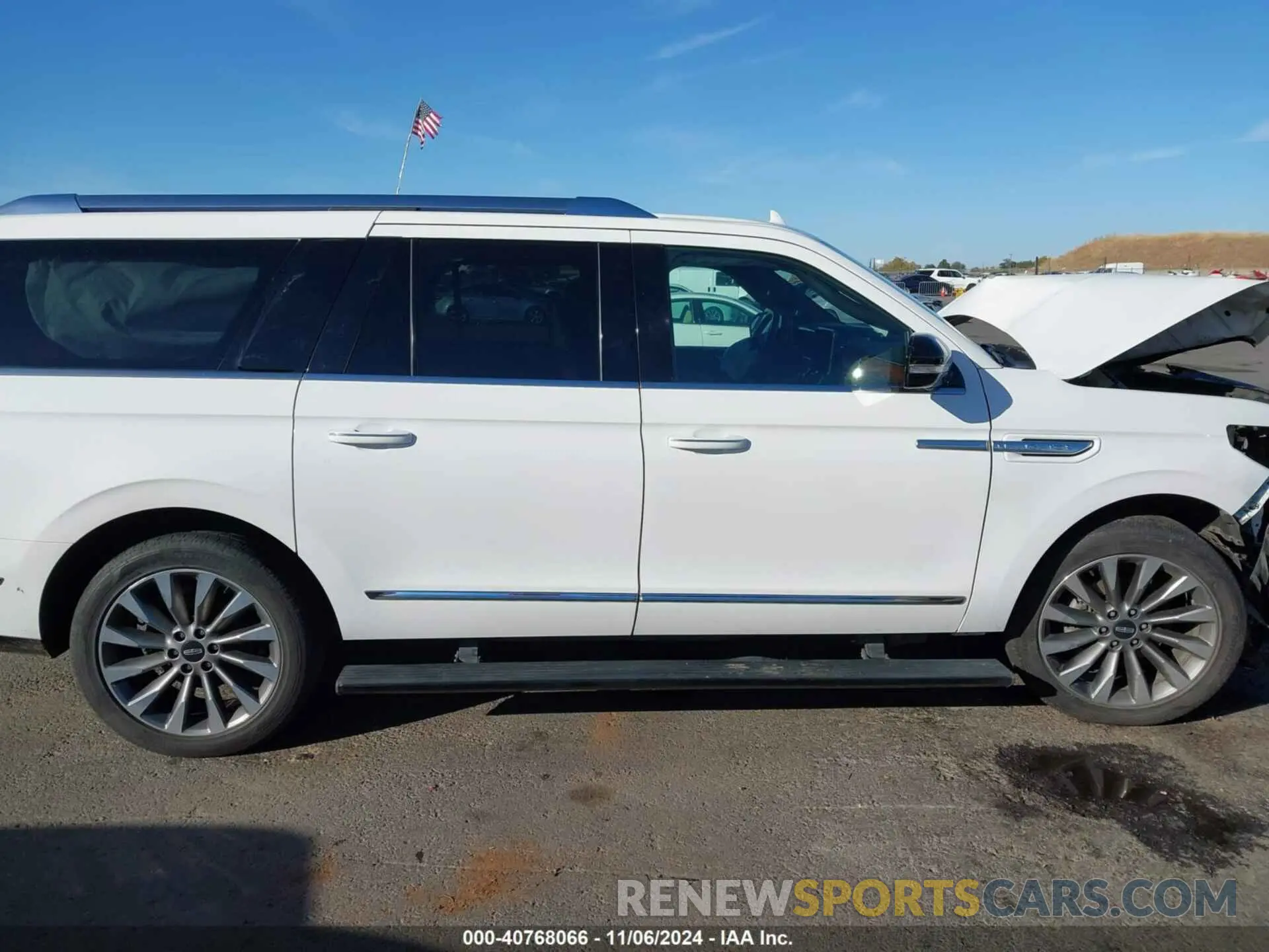 14 Photograph of a damaged car 5LMJJ3LT9LEL11872 LINCOLN NAVIGATOR 2020