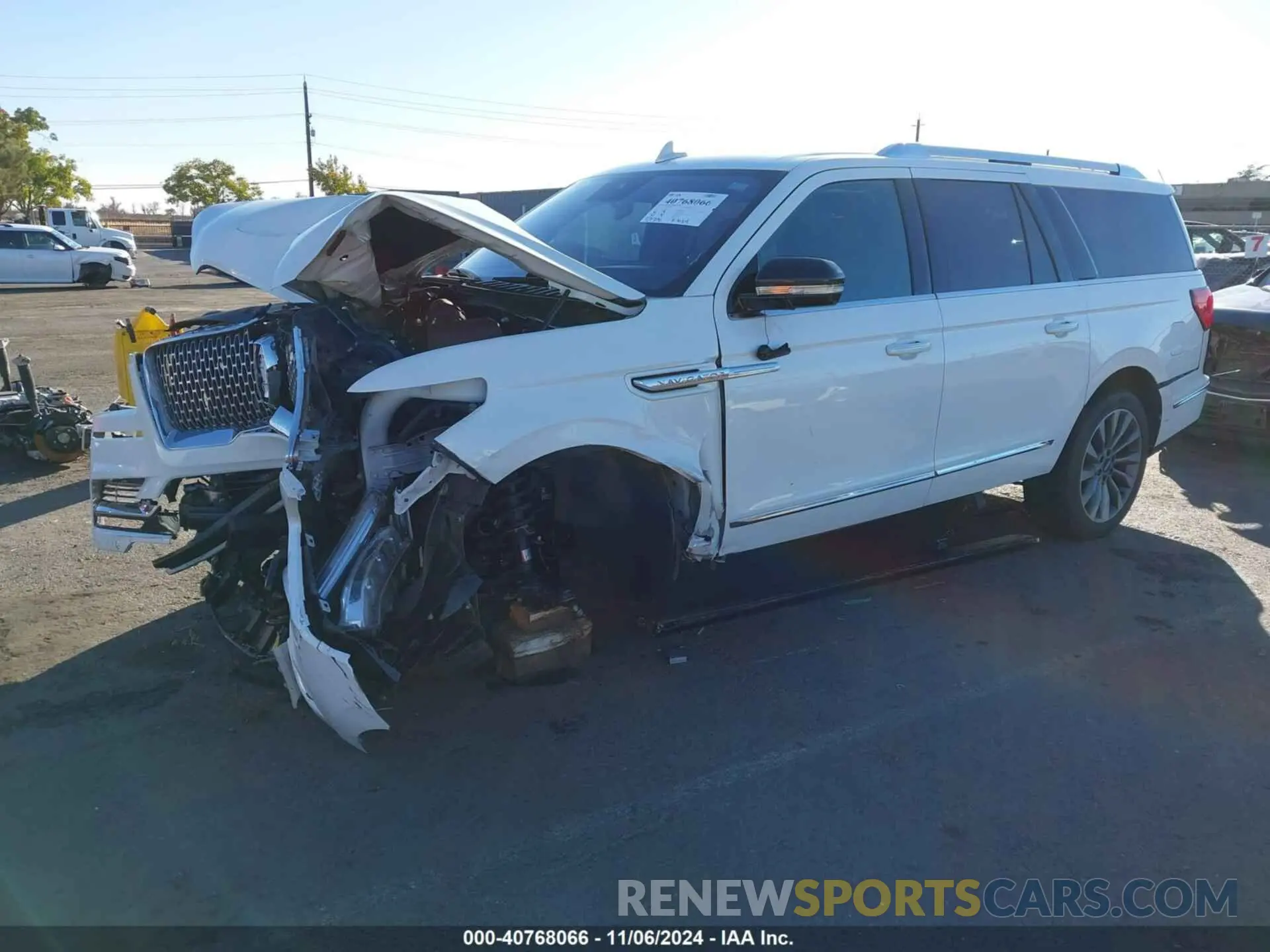 2 Photograph of a damaged car 5LMJJ3LT9LEL11872 LINCOLN NAVIGATOR 2020