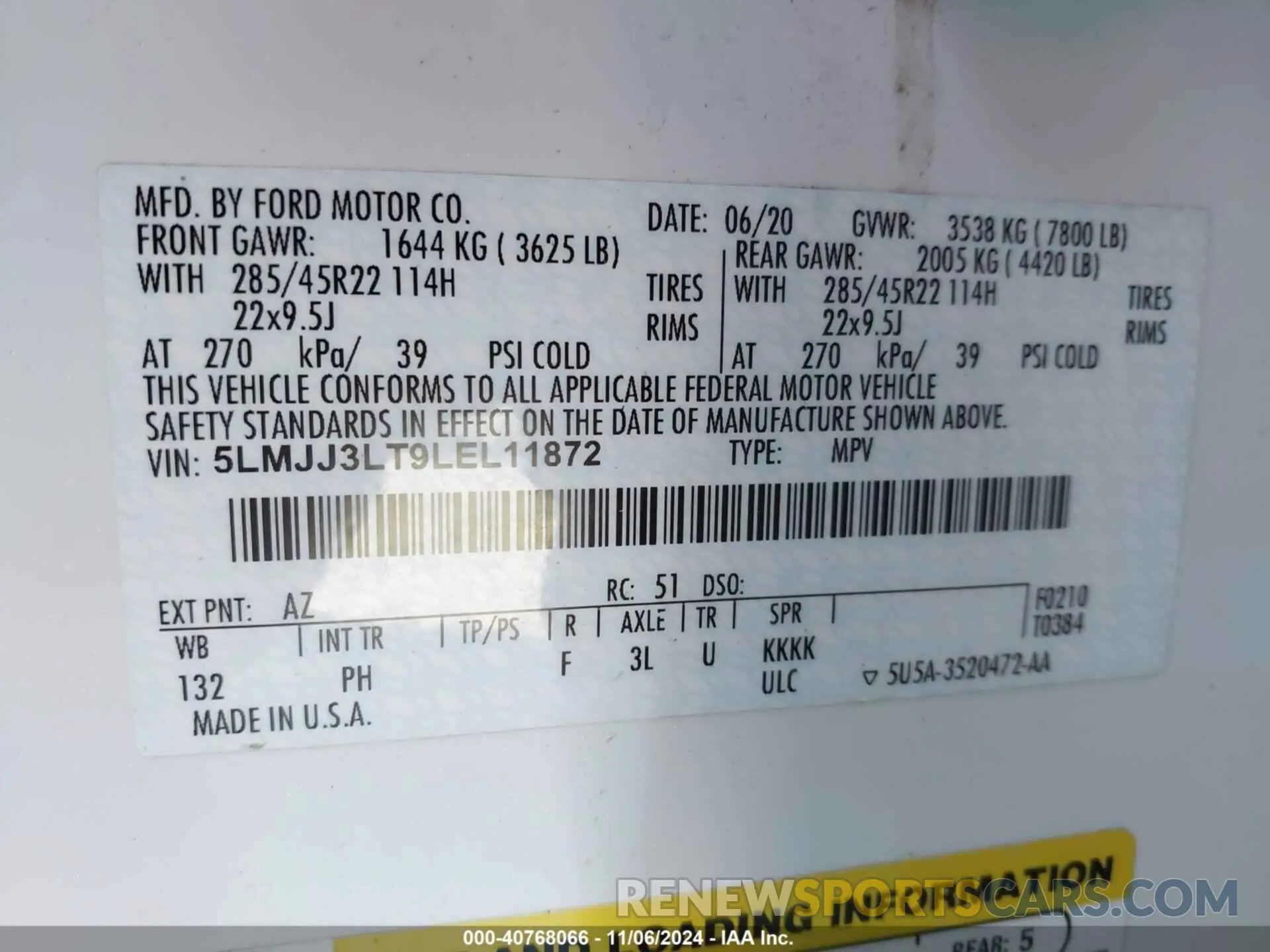 9 Photograph of a damaged car 5LMJJ3LT9LEL11872 LINCOLN NAVIGATOR 2020