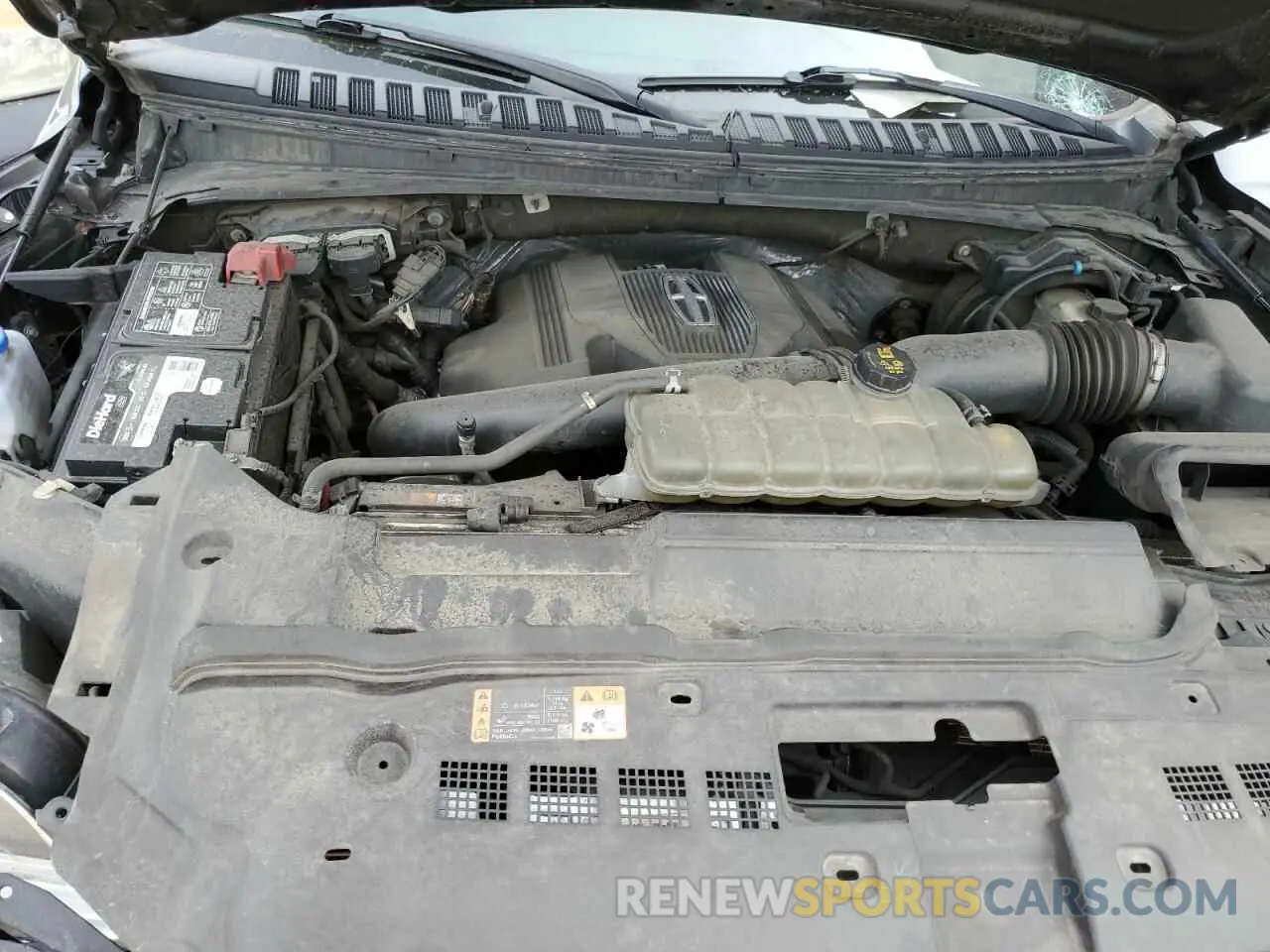 12 Photograph of a damaged car 5LMJJ3LTXLEL01870 LINCOLN NAVIGATOR 2020