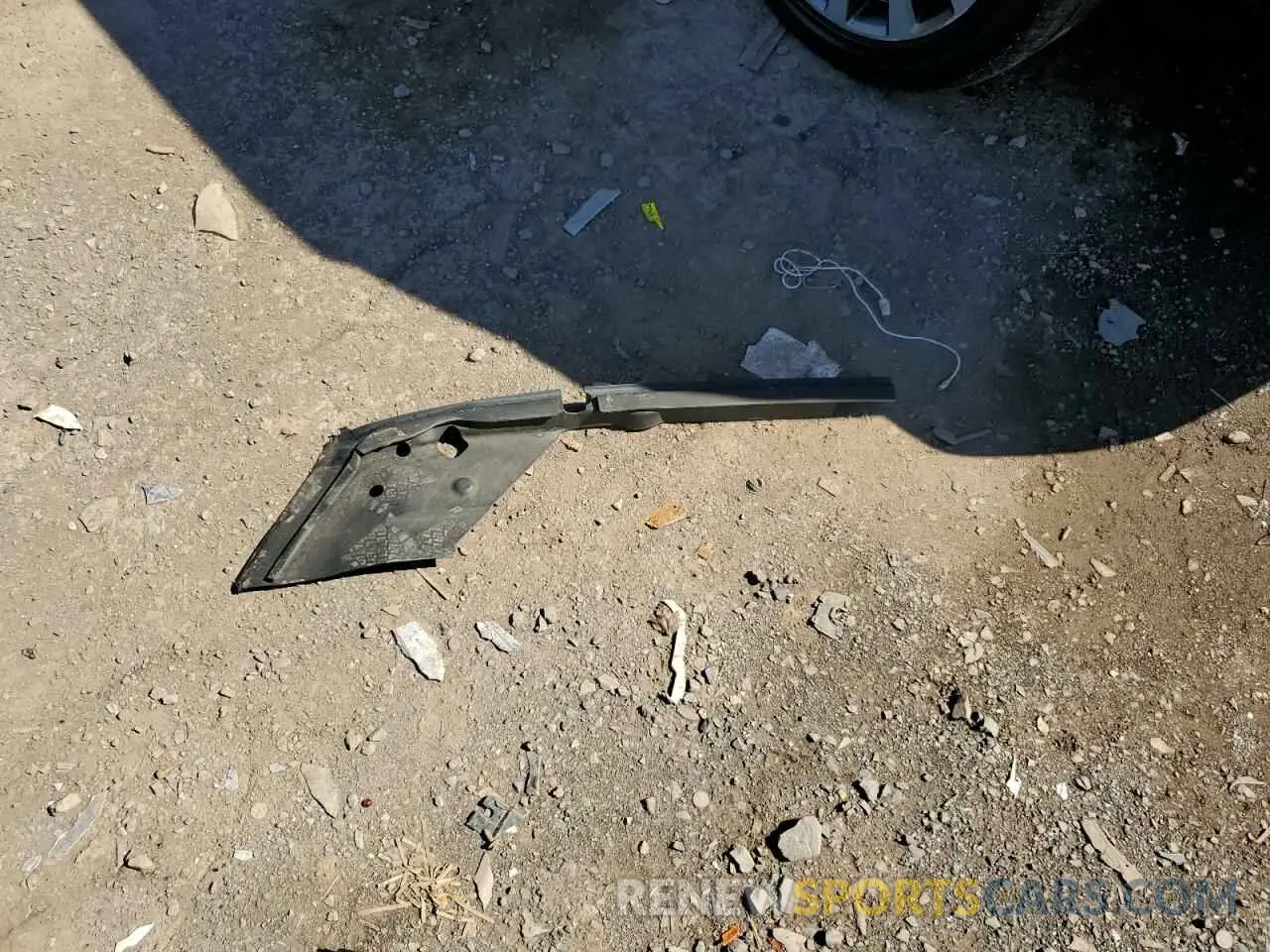 13 Photograph of a damaged car 5LMJJ3LTXLEL01870 LINCOLN NAVIGATOR 2020